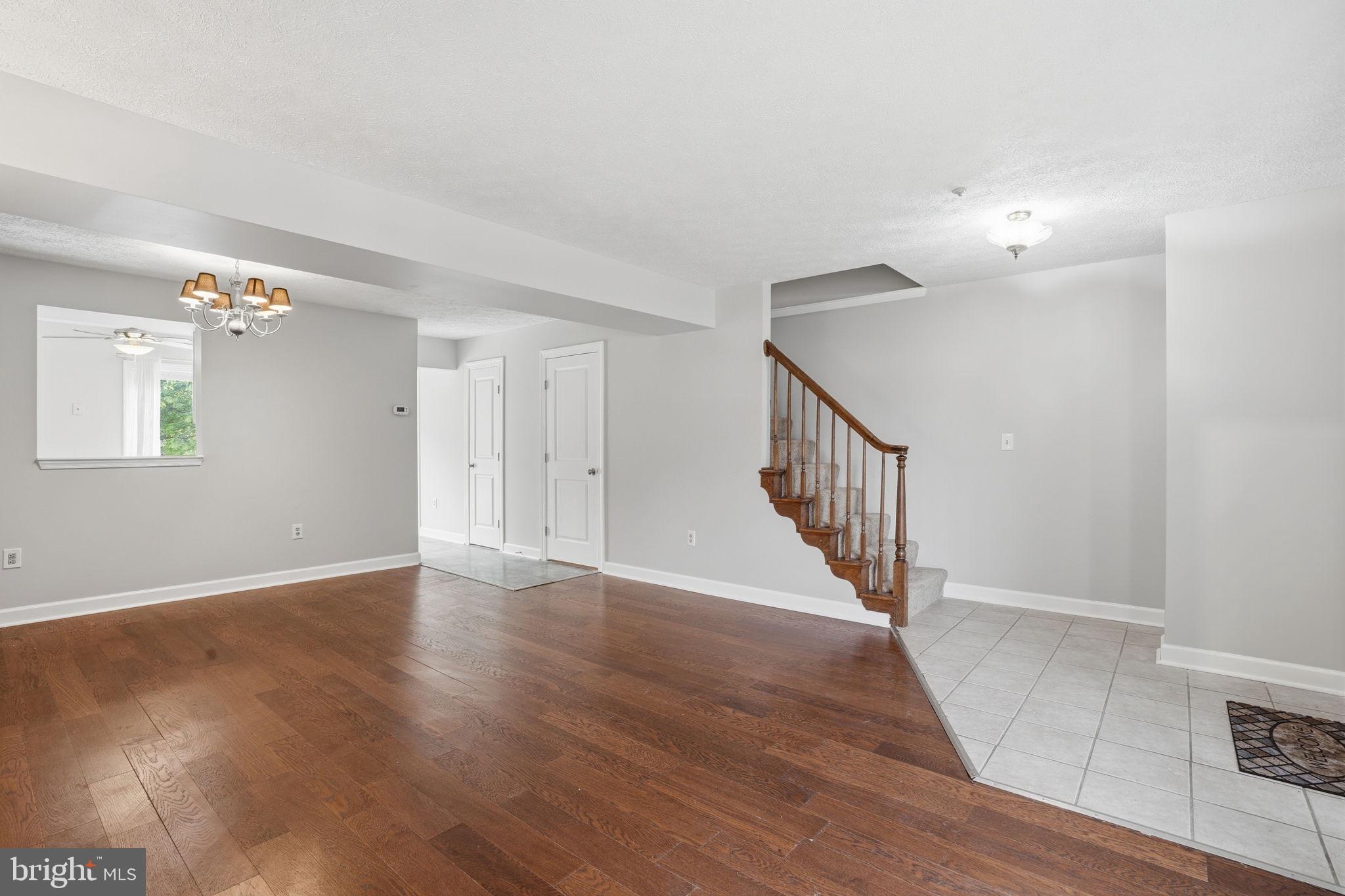 AVONDALE RUN - Residential