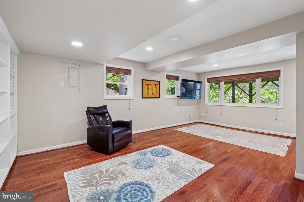 DONNEYBROOK - Residential