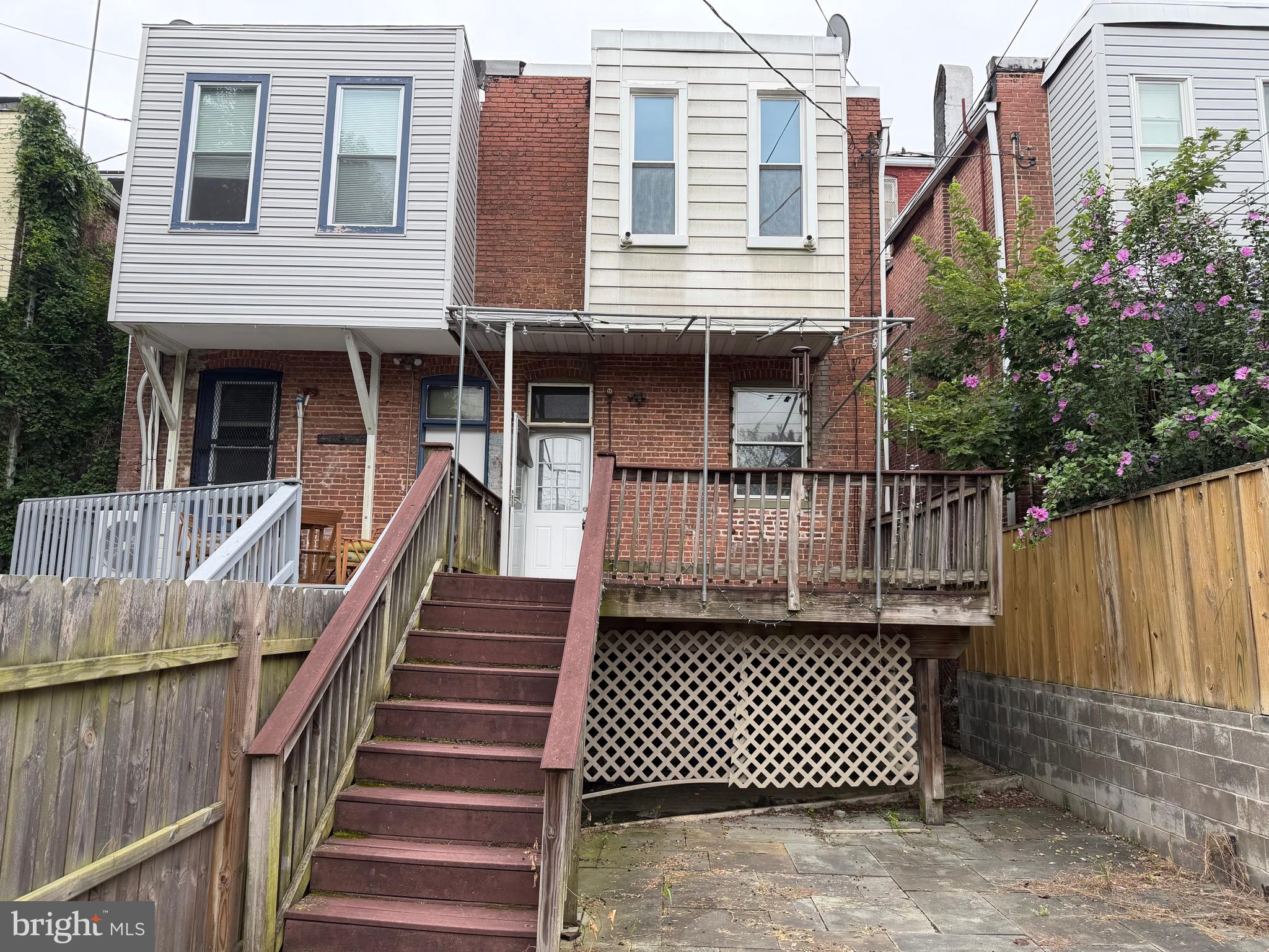CHARLES VILLAGE - Residential