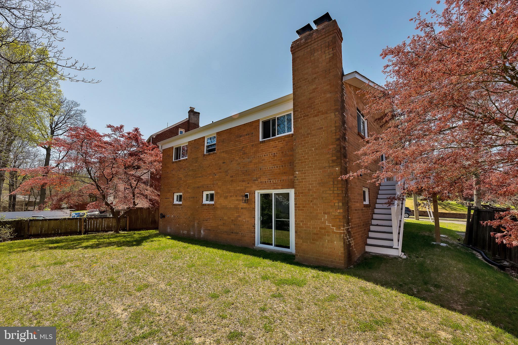 HILLCREST - Residential