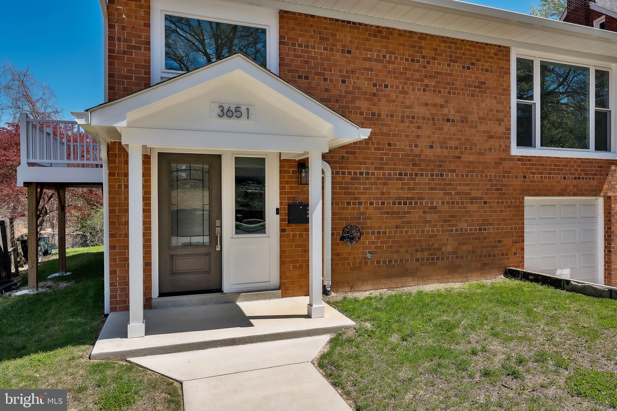 HILLCREST - Residential