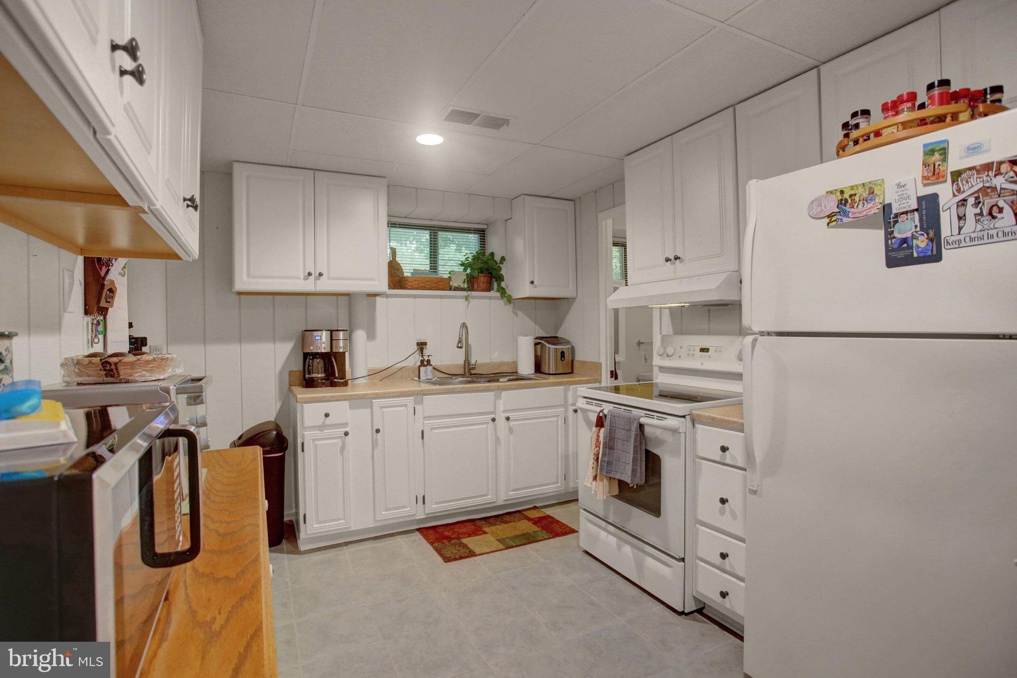 KEEDYSVILLE - Residential