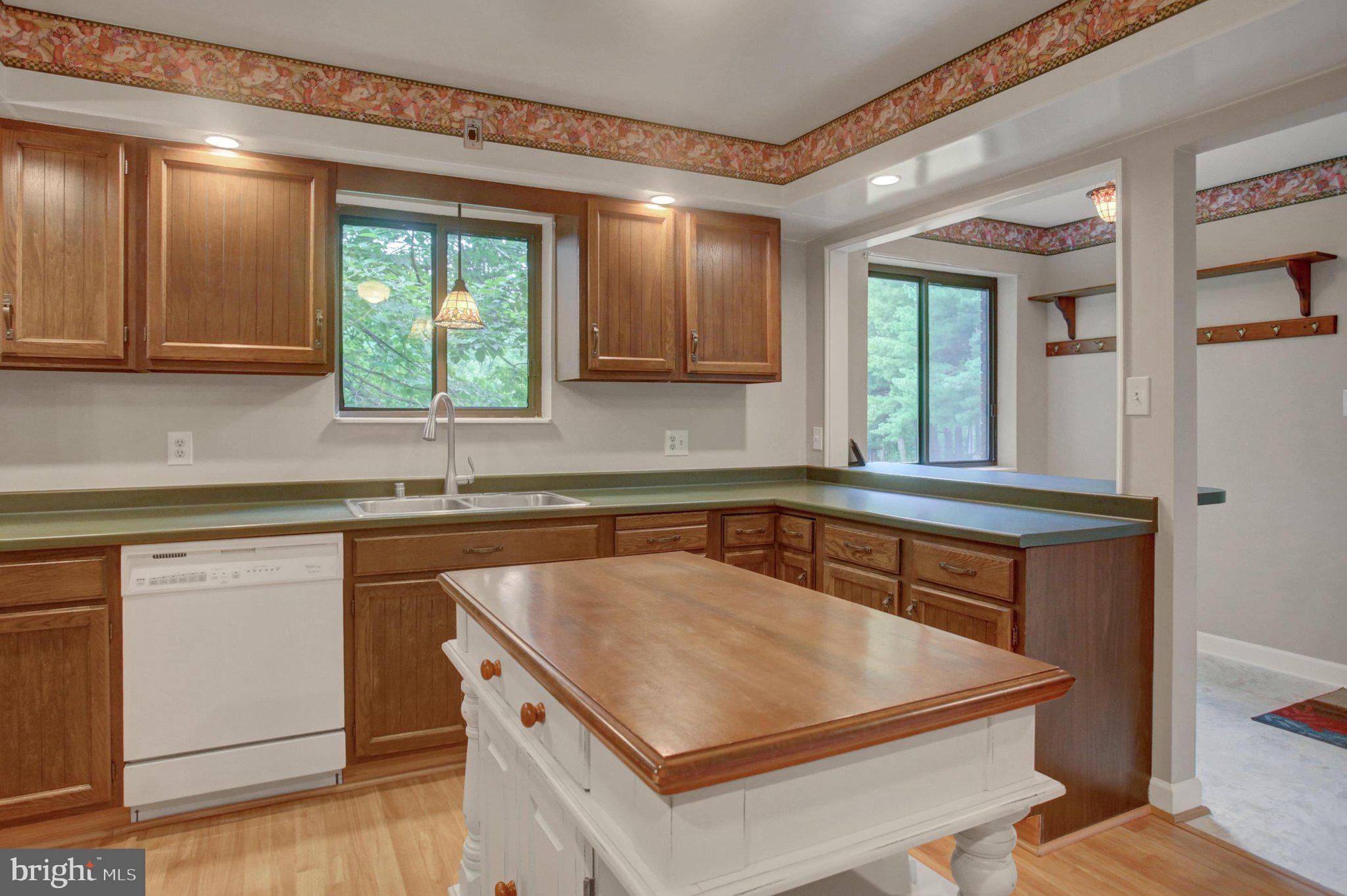 KEEDYSVILLE - Residential