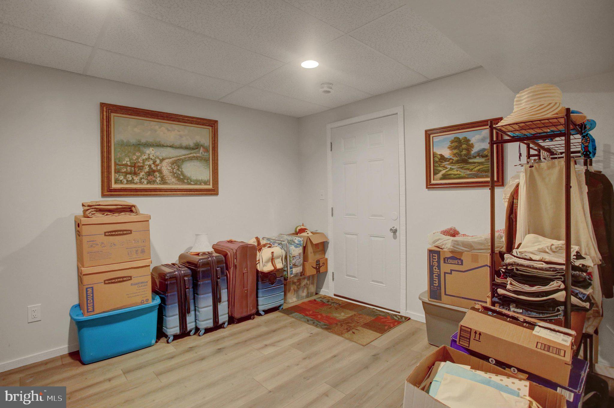KEEDYSVILLE - Residential