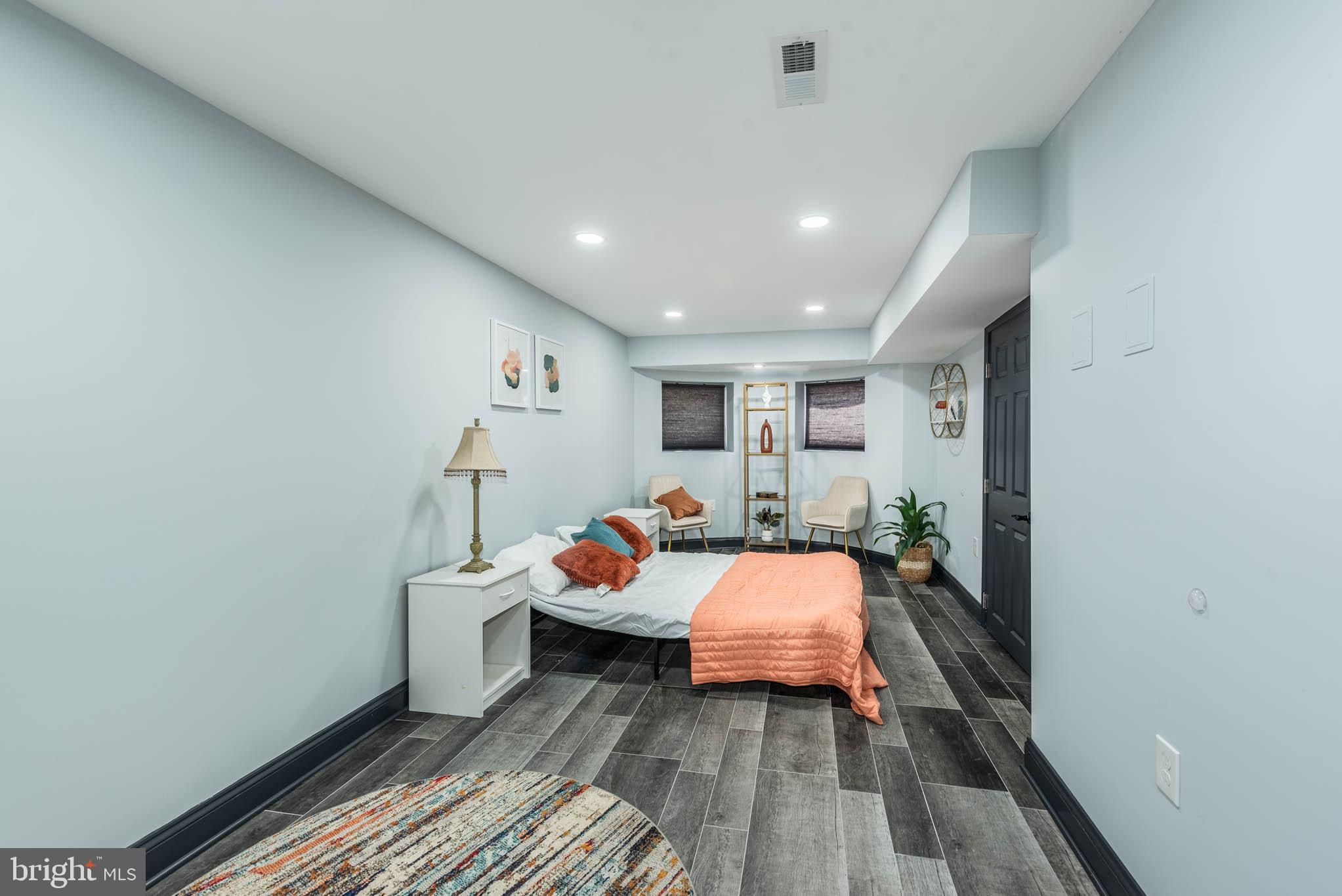 RESERVOIR HILL - Residential