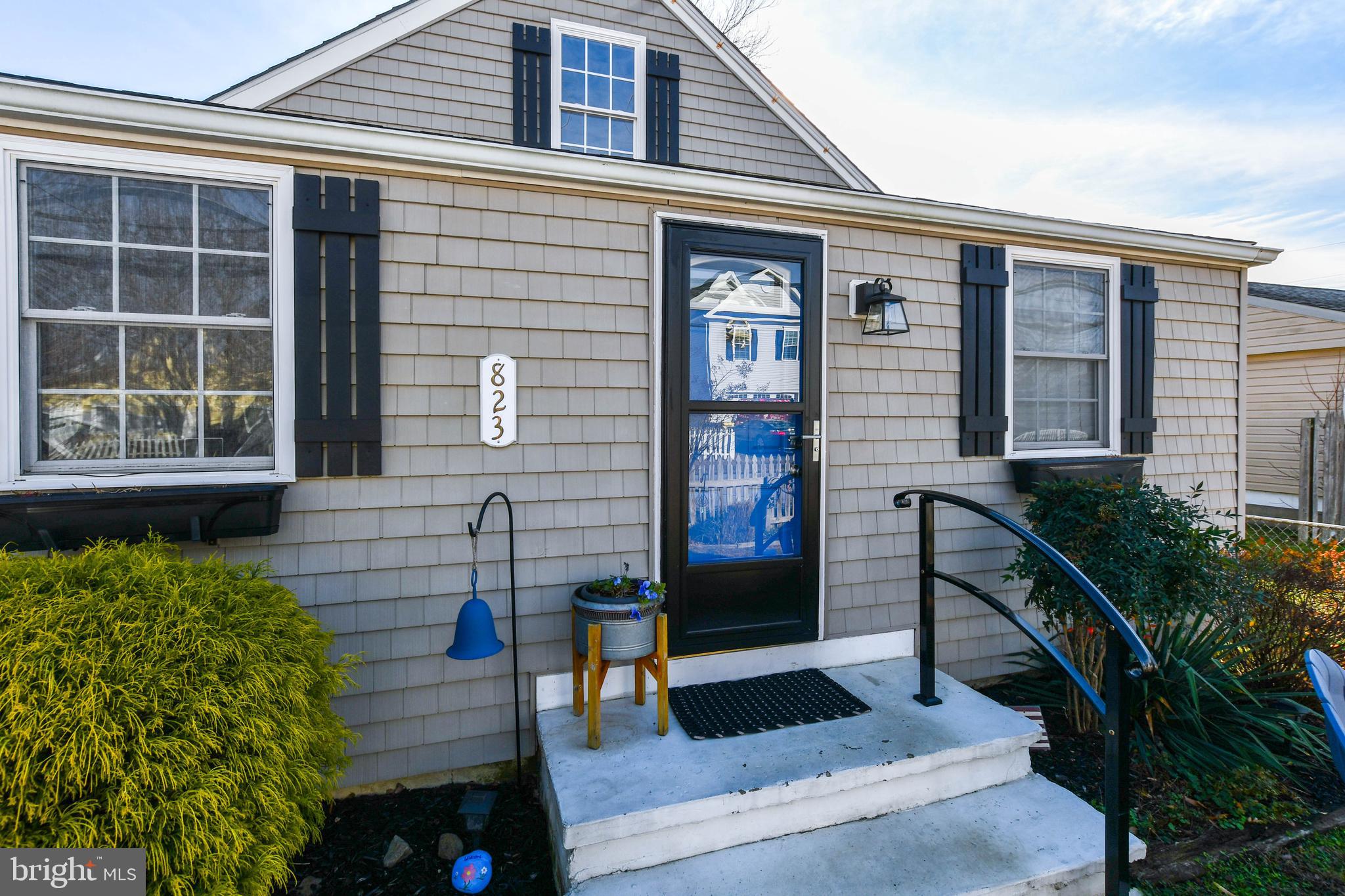$10,000 Price Improvement - Selby on the Bay!! Charming 3 bedrooms, 1 bath Cape Cod with Den/Office.  Primary bedroom, bath, laundry and den are located on the main floor.  The roof replaced in 2022, sliding patio doors replaced in 2023, heating and air conditioner/HVAC replaced in 2024, and hot water heater replaced in 2026.  The home is within a few minutes' drive of the community beach.  It is move in ready, fresh carpet and neutral paint throughout. Easy living with a very spacious primary bedroom and two additional bedrooms on the upper level.  Convenient laundry/mud room area and home office with an open kitchen/dining concept and a large living room with a brick accent wall. Enjoy your outdoor living space using the sliding patio doors from the kitchen area to access the deck, the wooden patio area, fully fenced back yard and large storage shed.  Close to shopping and dining, Awesome community amenities.  A must see, please schedule your private tour today!!