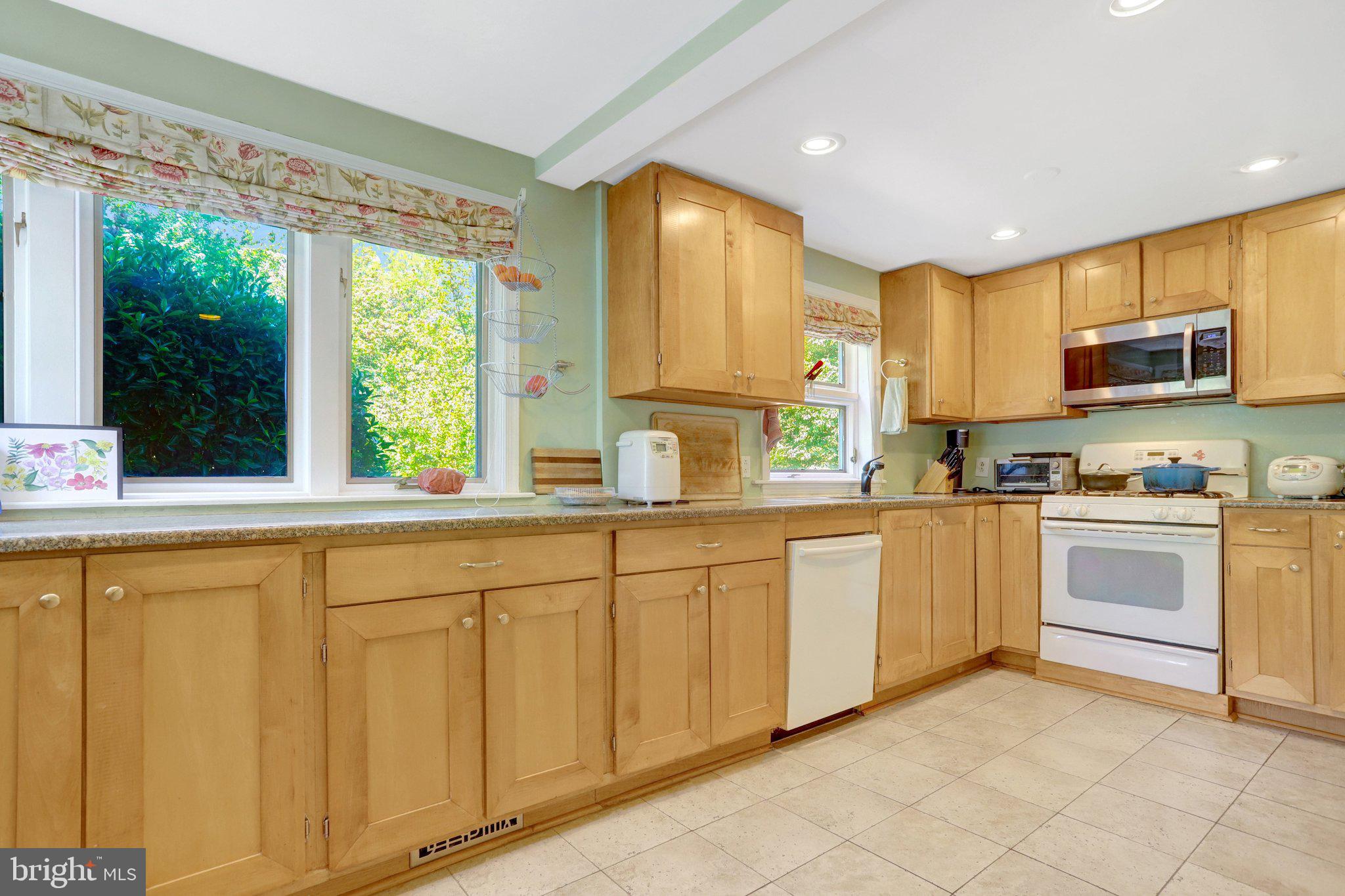 BROADMONT - Residential