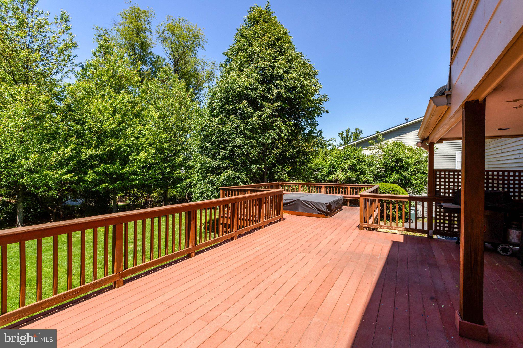 BROADMONT - Residential