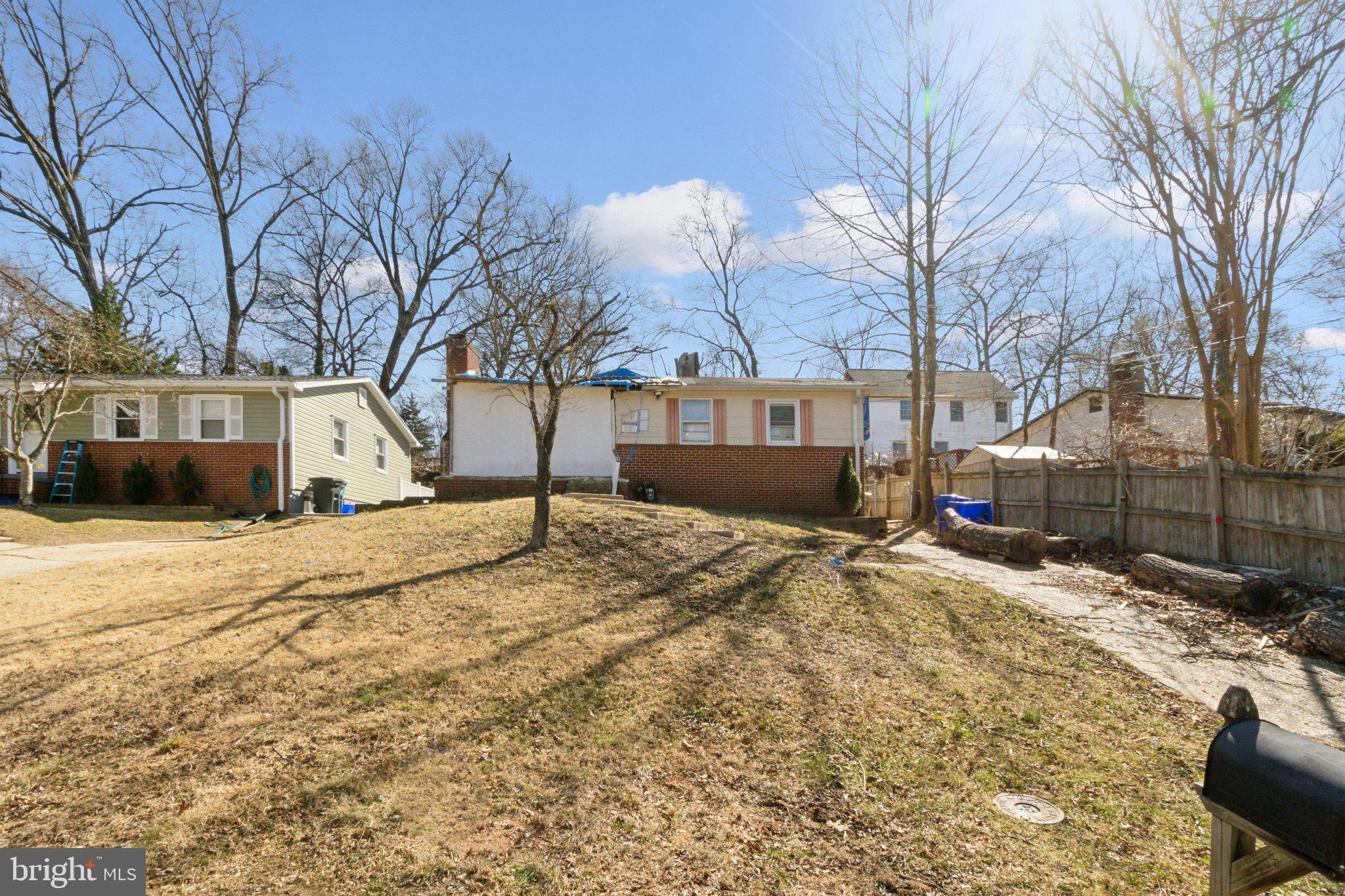 HOLLYWOOD PARK - Residential