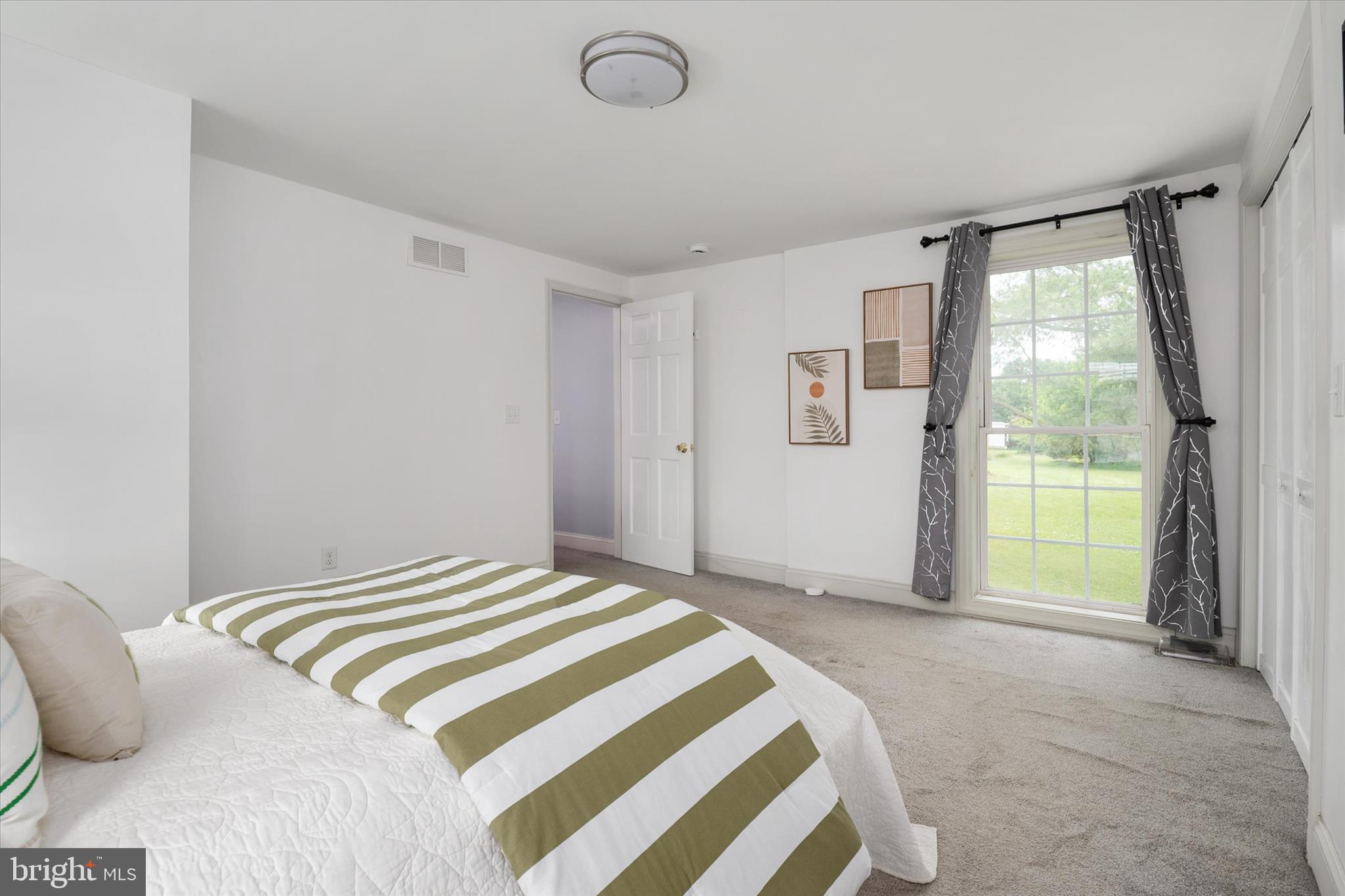 CHURCH HILL - Residential