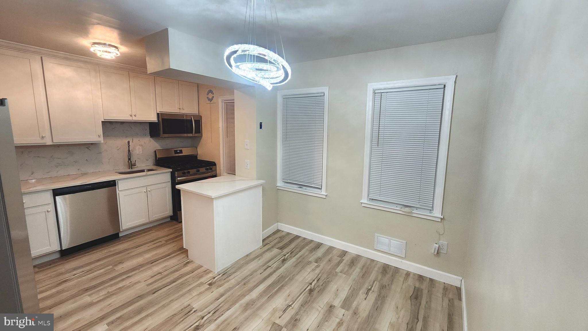 NORTHWOOD - Residential