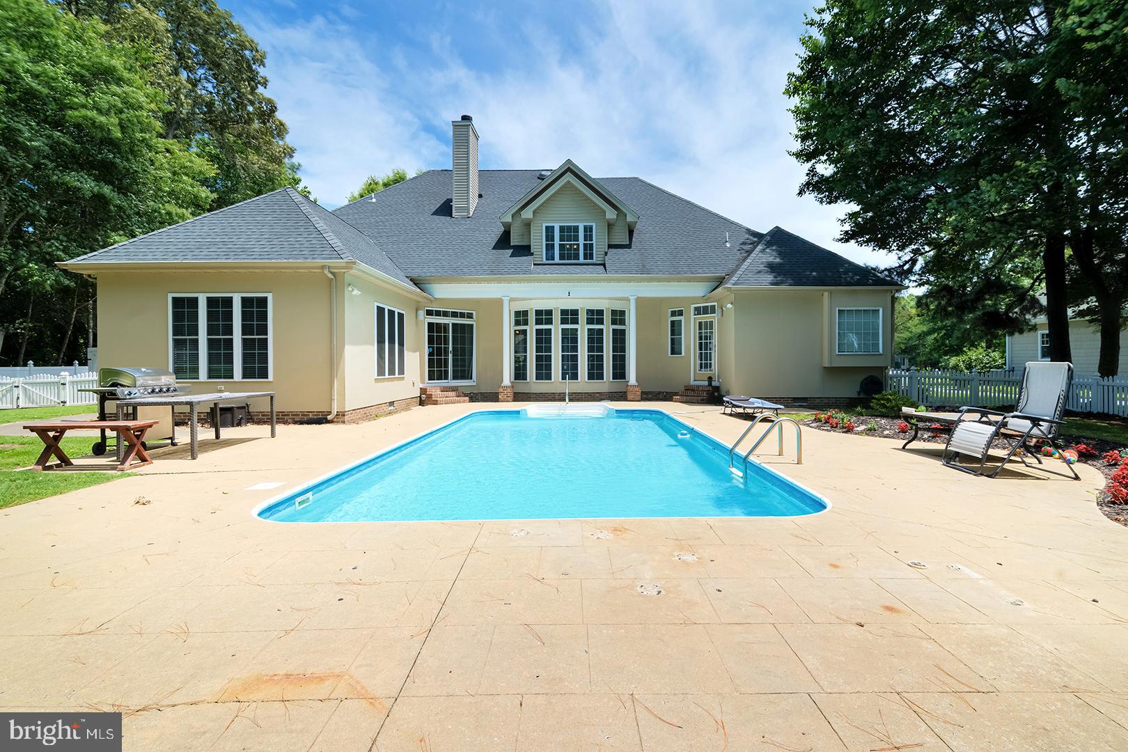 NUTTERS CROSSING - Residential