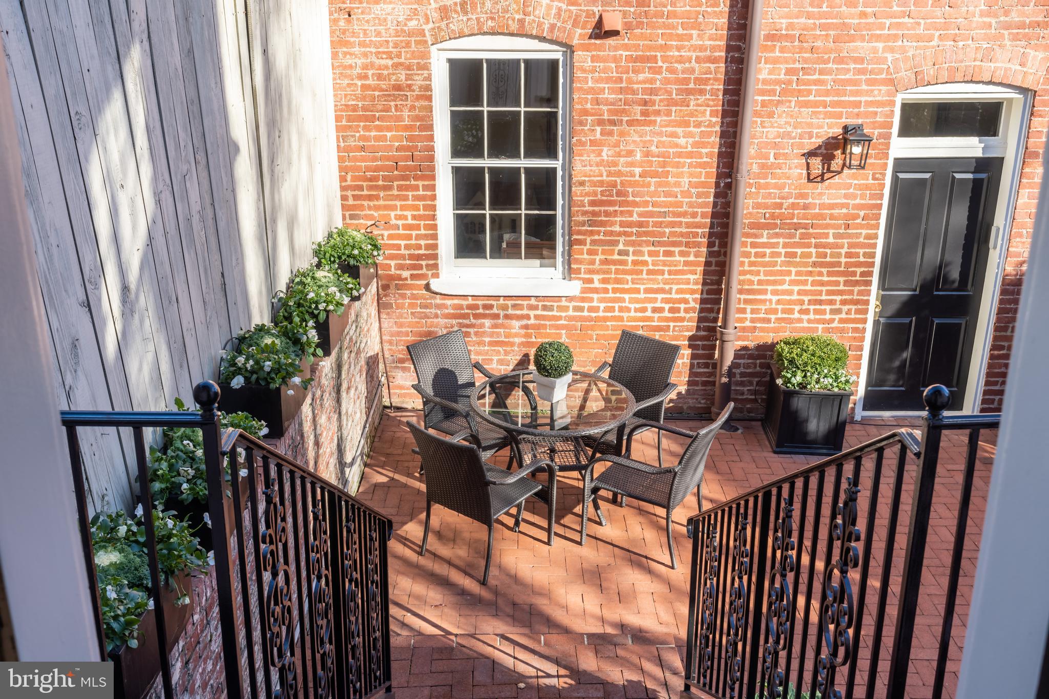 GEORGETOWN - Residential