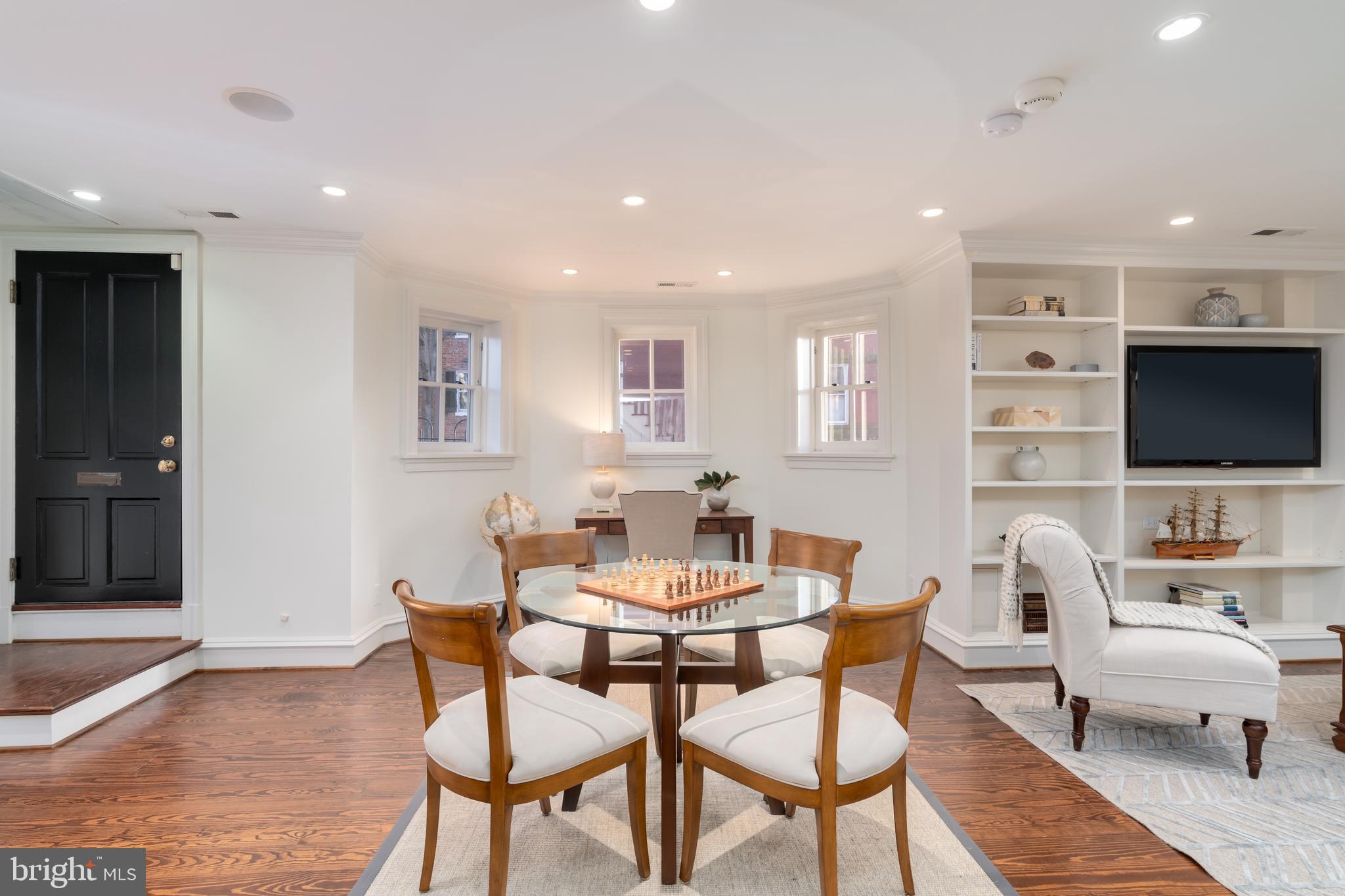 GEORGETOWN - Residential