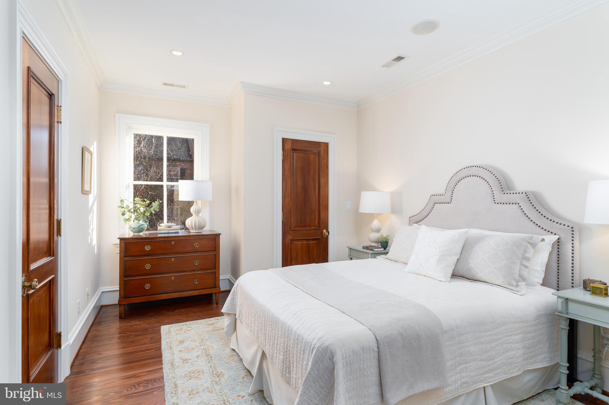 GEORGETOWN - Residential