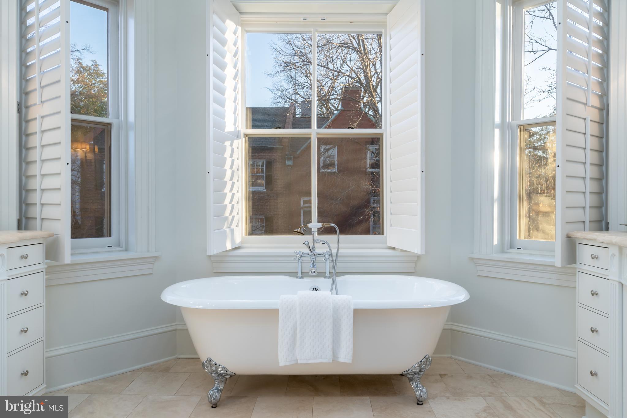 GEORGETOWN - Residential
