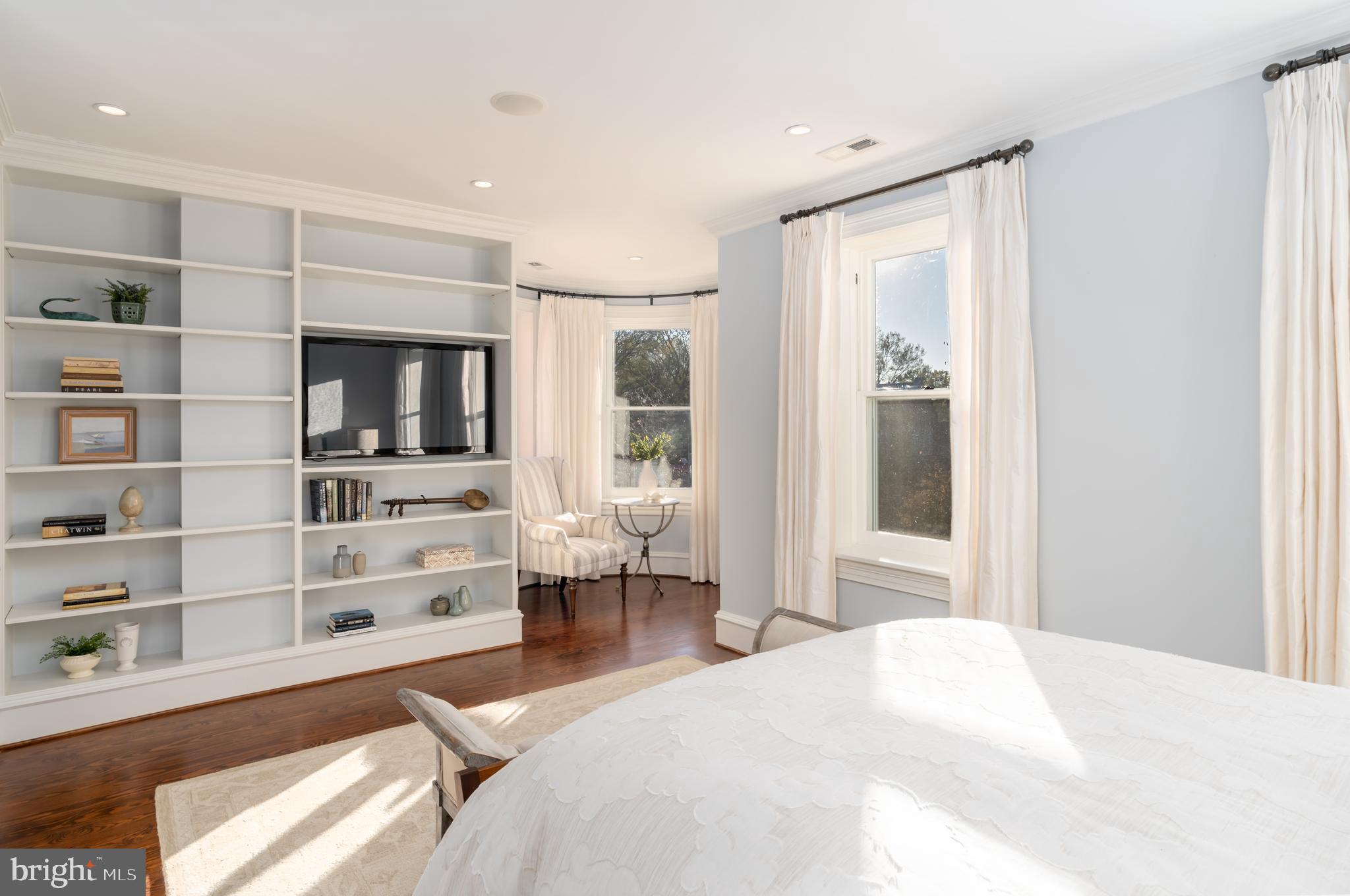 GEORGETOWN - Residential