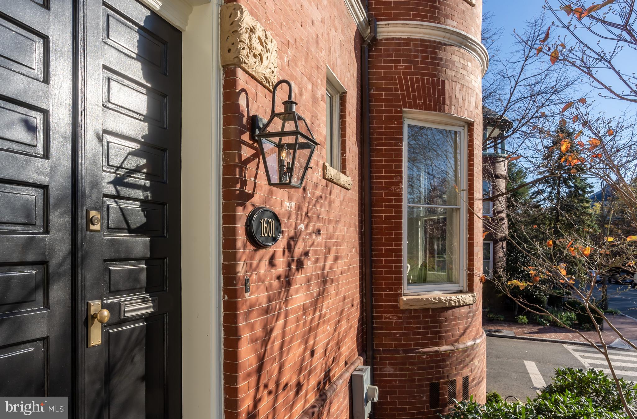 GEORGETOWN - Residential