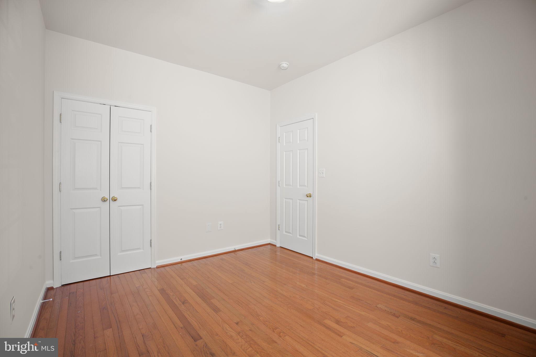 SOMERSET - Residential