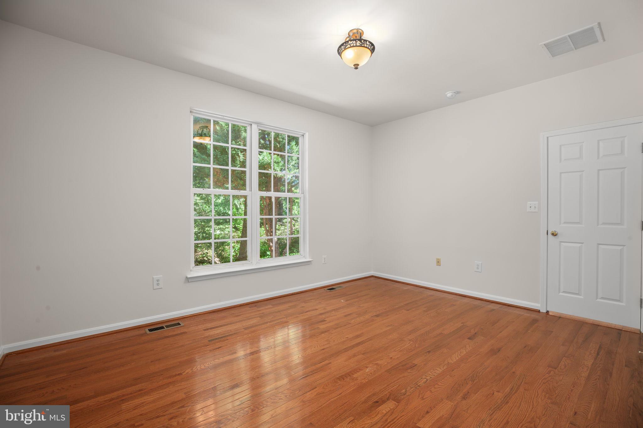 SOMERSET - Residential