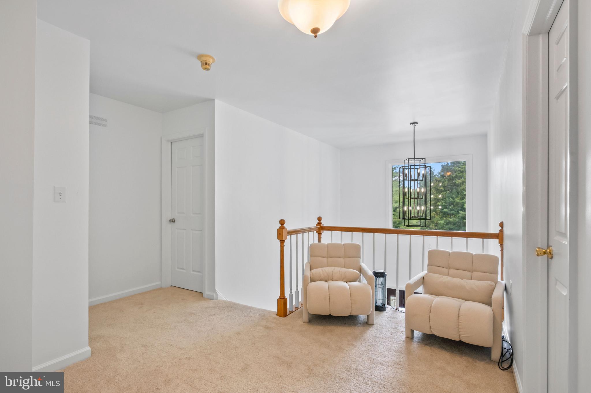 HESSIAN PINES - Residential