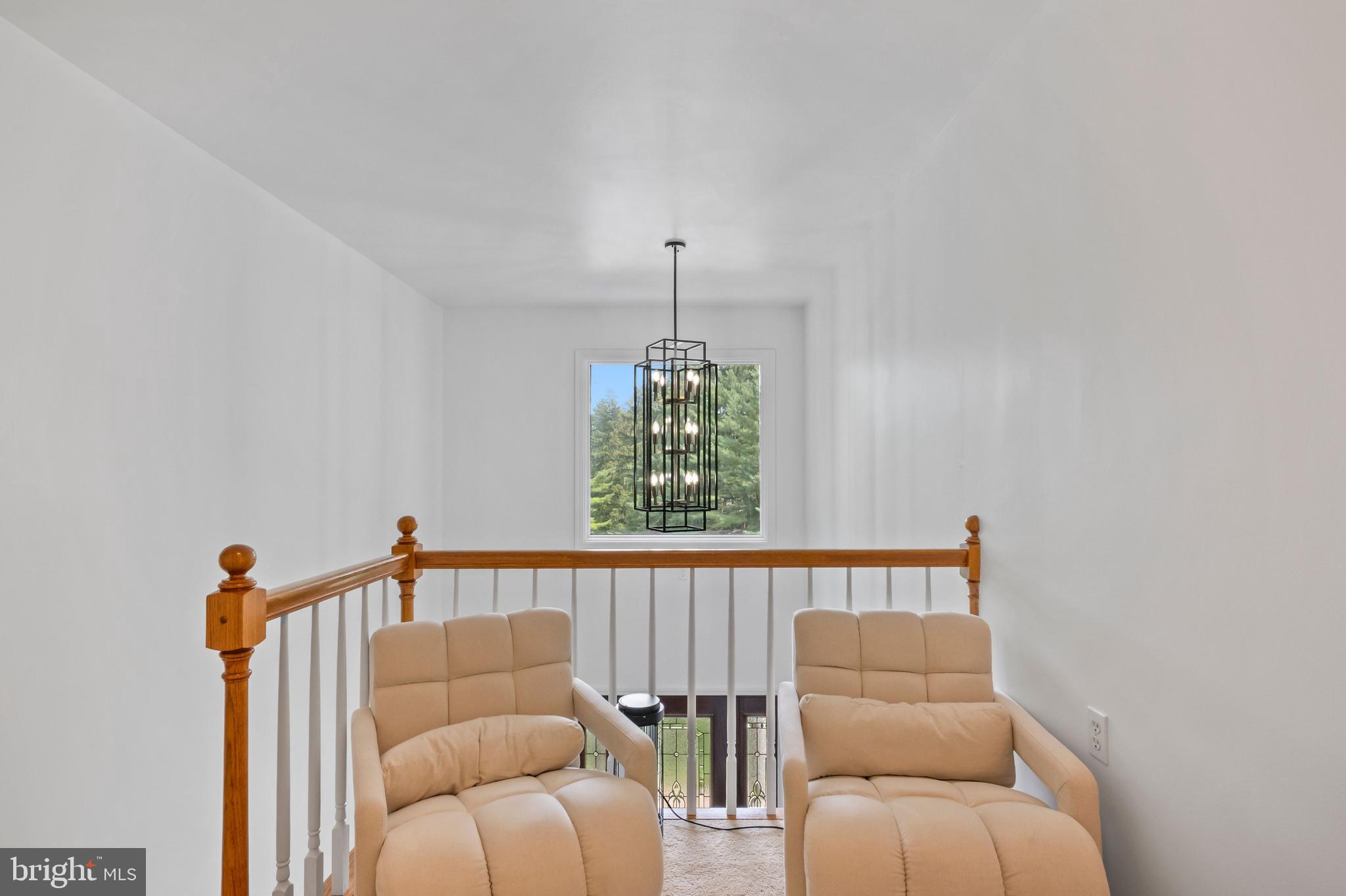 HESSIAN PINES - Residential