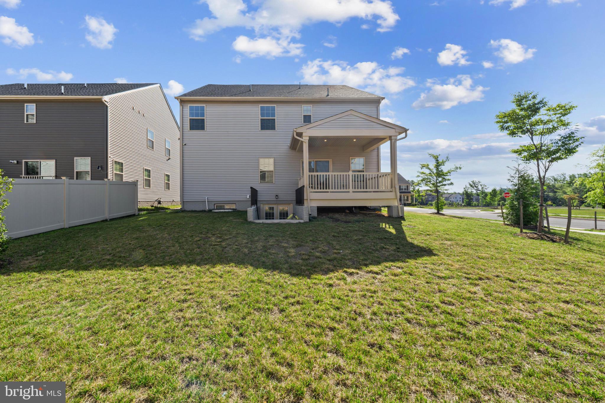 TIMOTHY BRANCH SINGLES - Residential