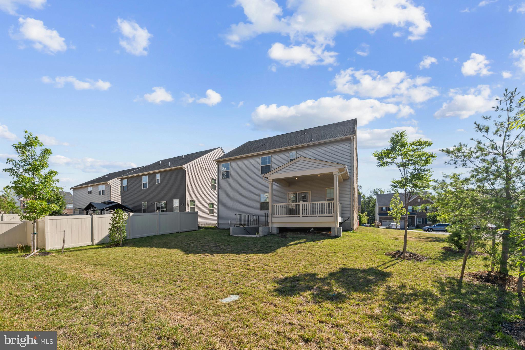 TIMOTHY BRANCH SINGLES - Residential