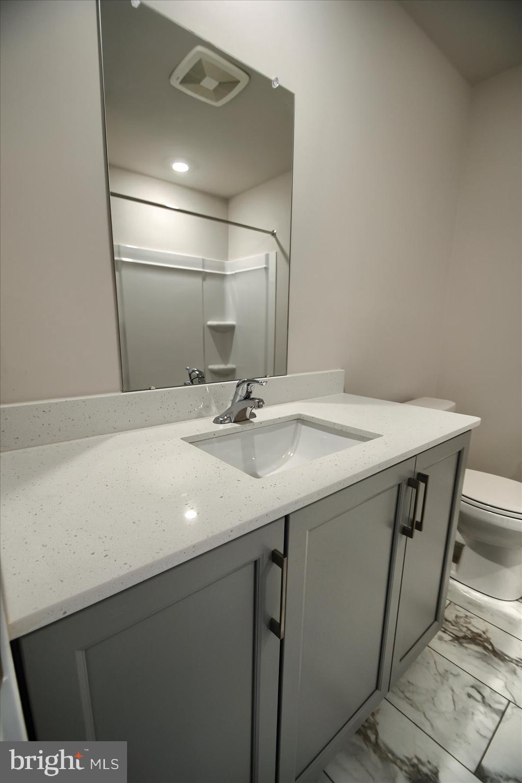 RIVER POINTE - Residential Lease