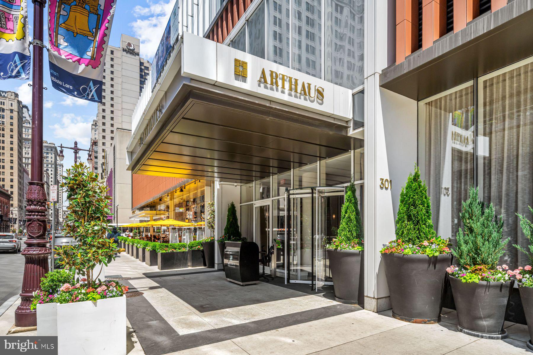 AVENUE OF THE ARTS - Residential