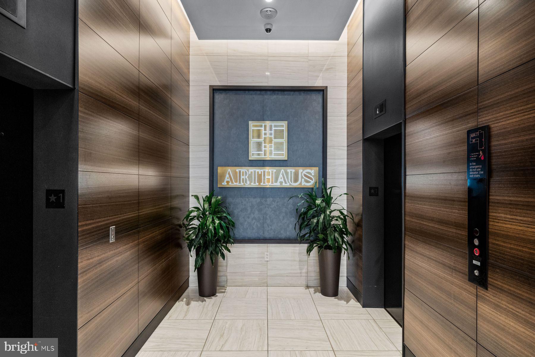 AVENUE OF THE ARTS - Residential