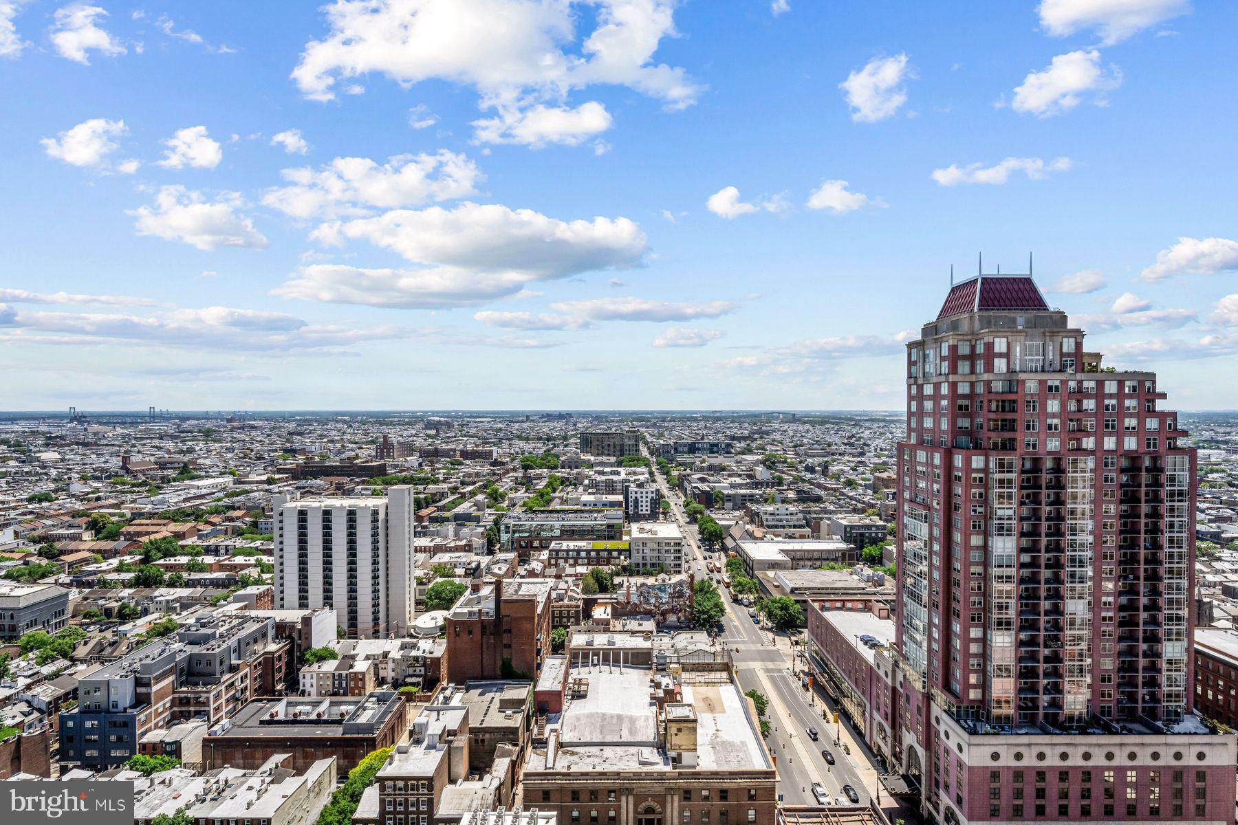 AVENUE OF THE ARTS - Residential
