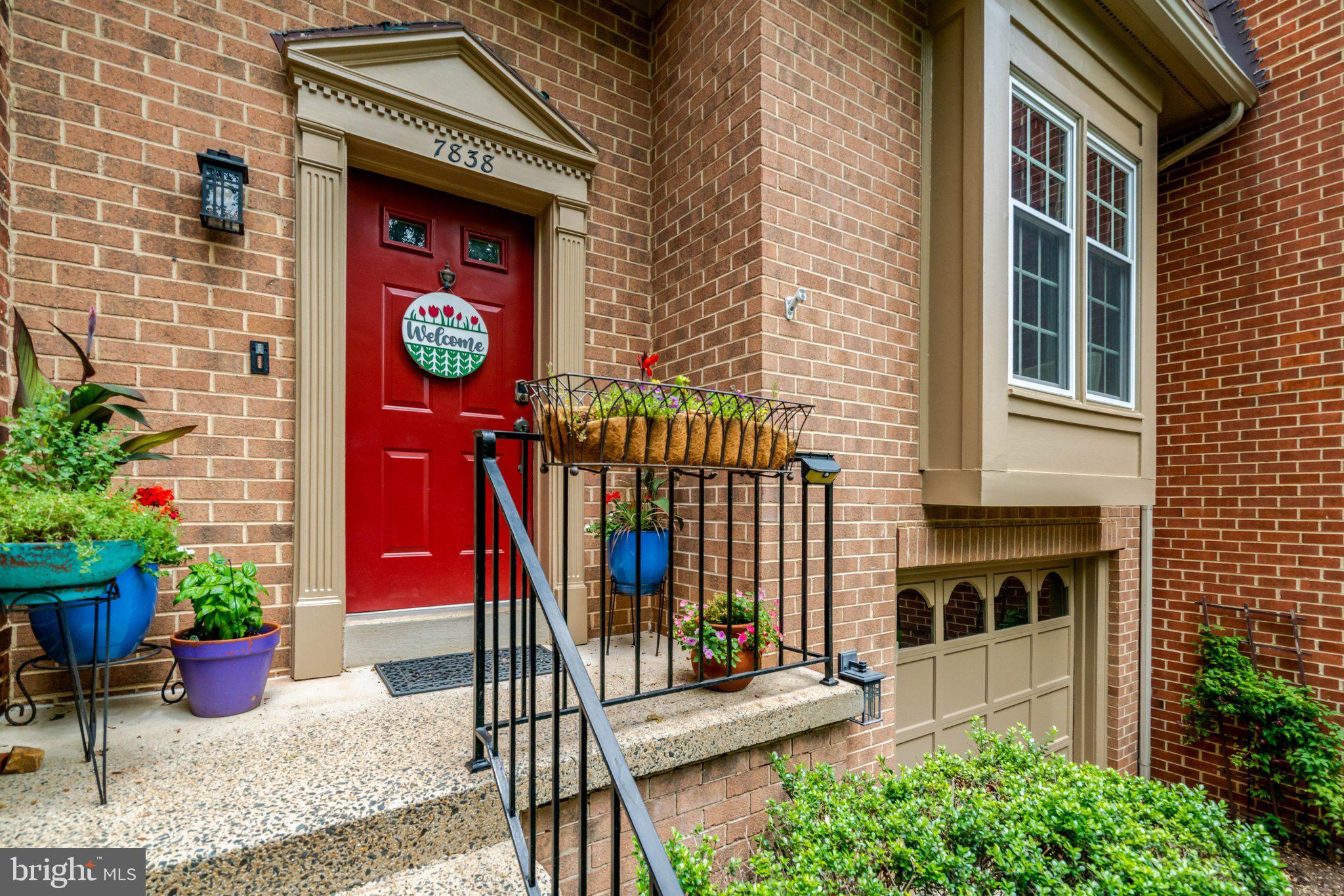 LAFAYETTE VILLAGE - Residential