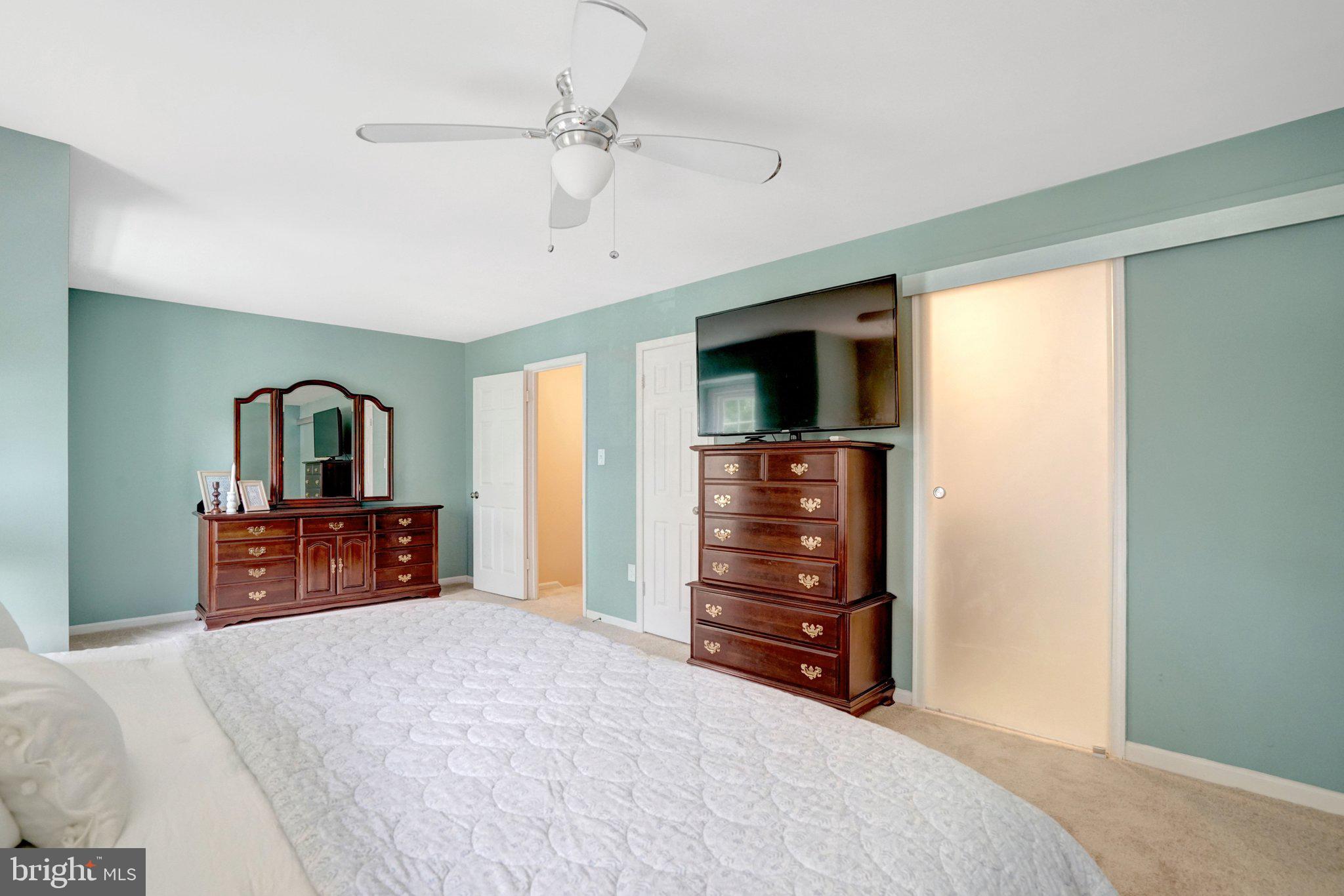 LAFAYETTE VILLAGE - Residential