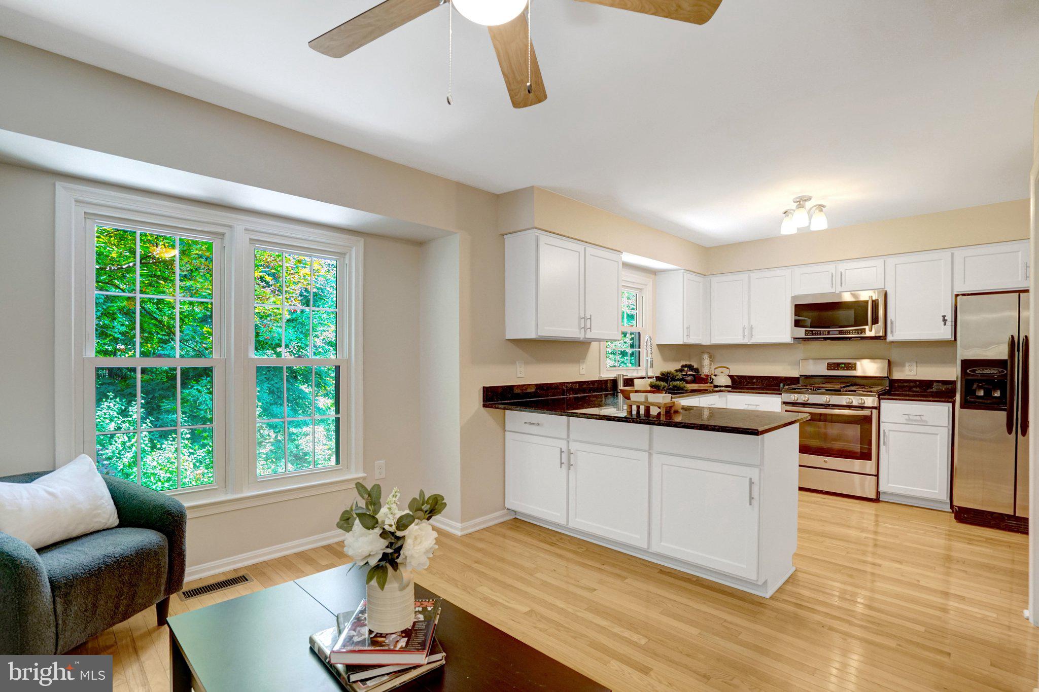 LAFAYETTE VILLAGE - Residential