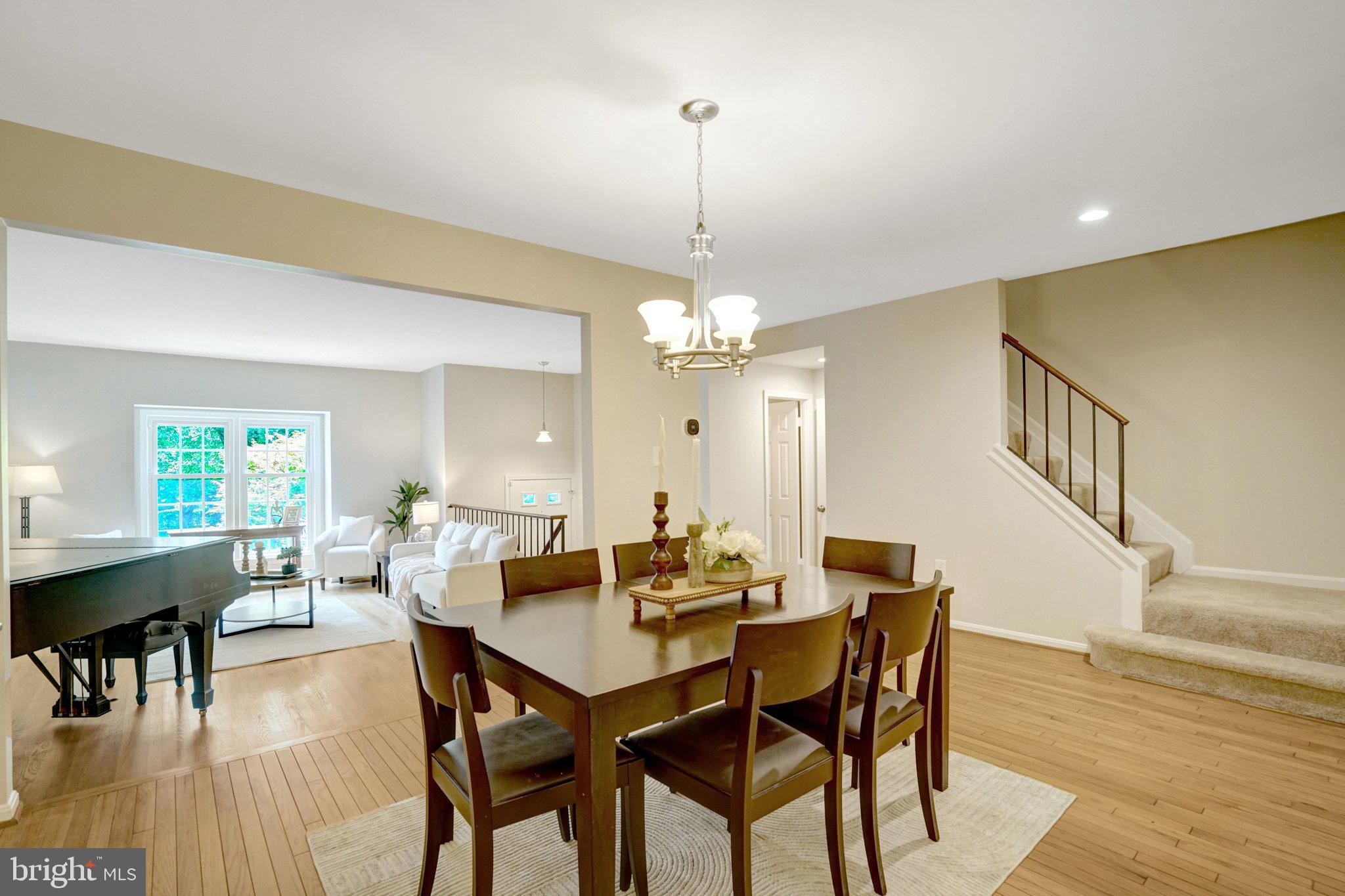 LAFAYETTE VILLAGE - Residential