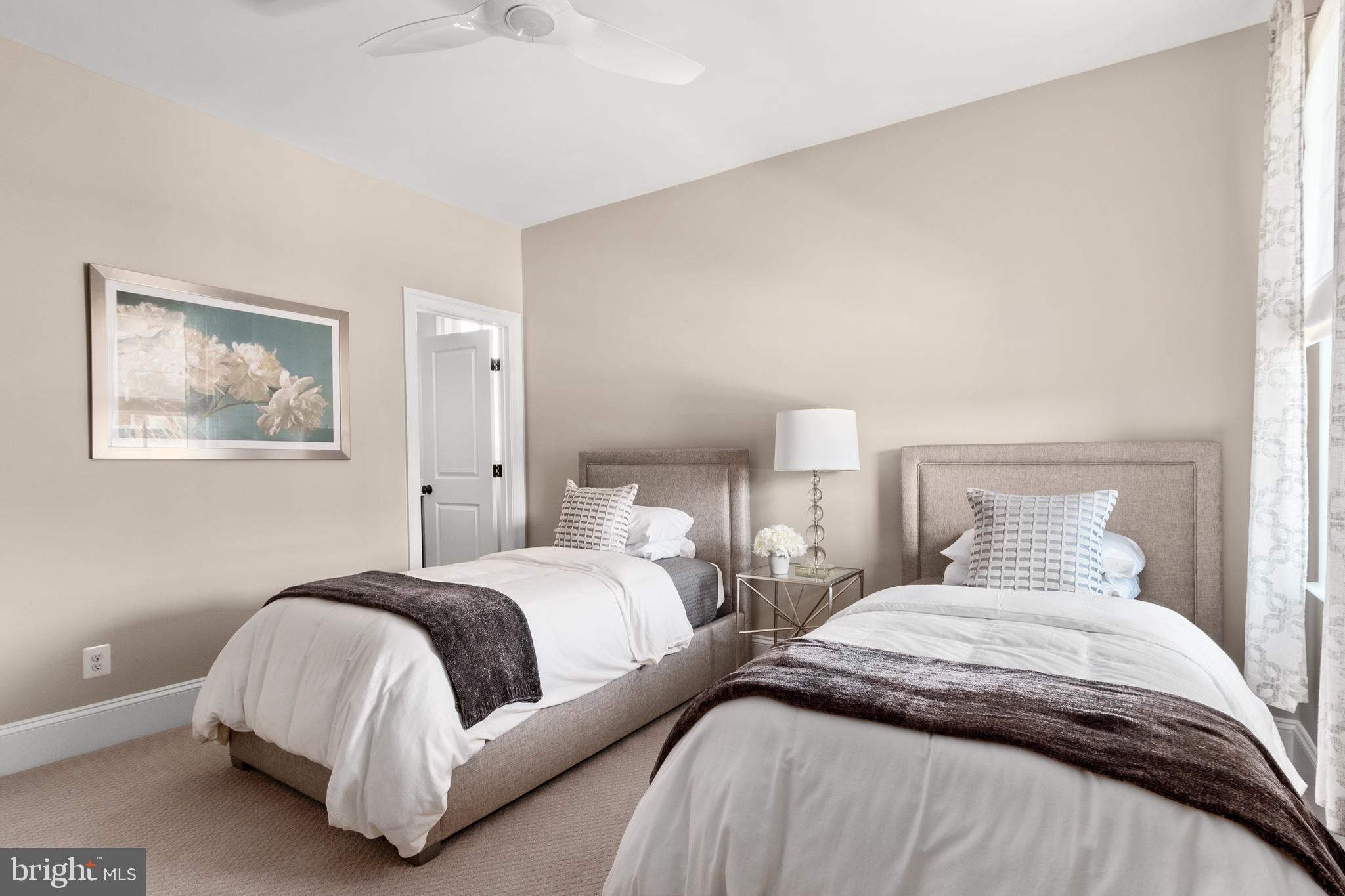 CHESTERBROOK MANOR - Residential
