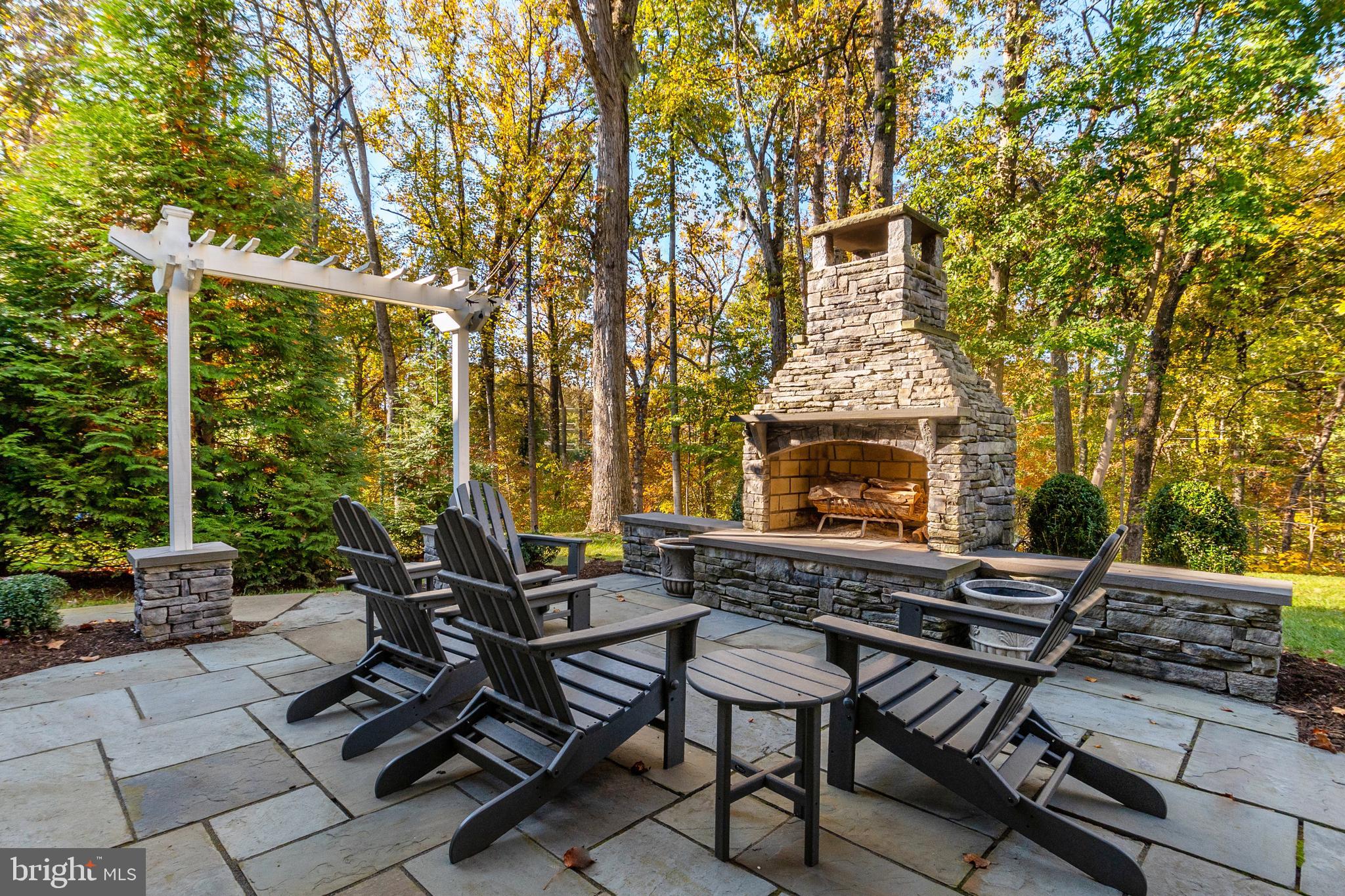 CHESTERBROOK MANOR - Residential