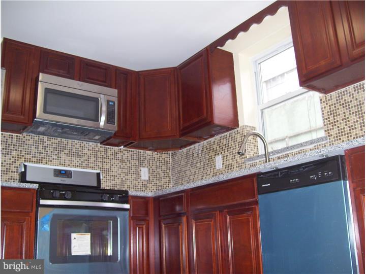 LOWER MOYAMENSING - Residential