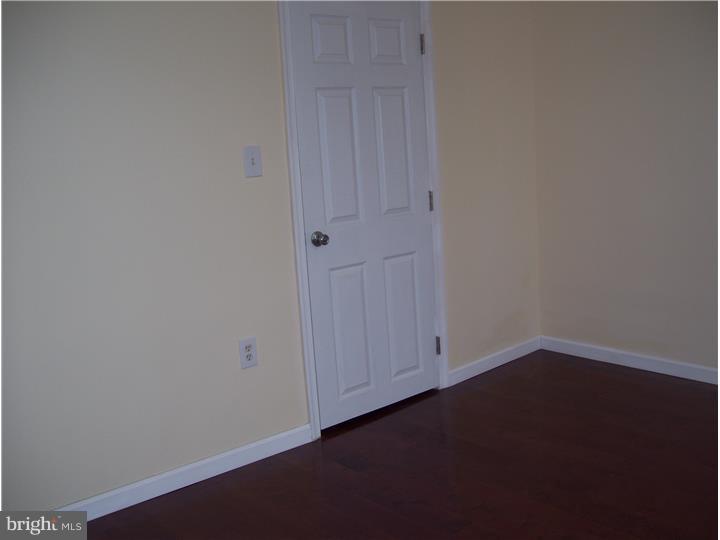 LOWER MOYAMENSING - Residential