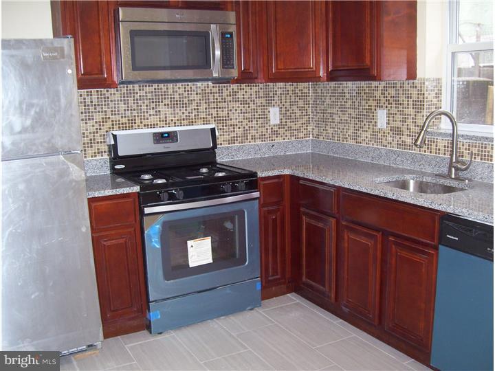 LOWER MOYAMENSING - Residential