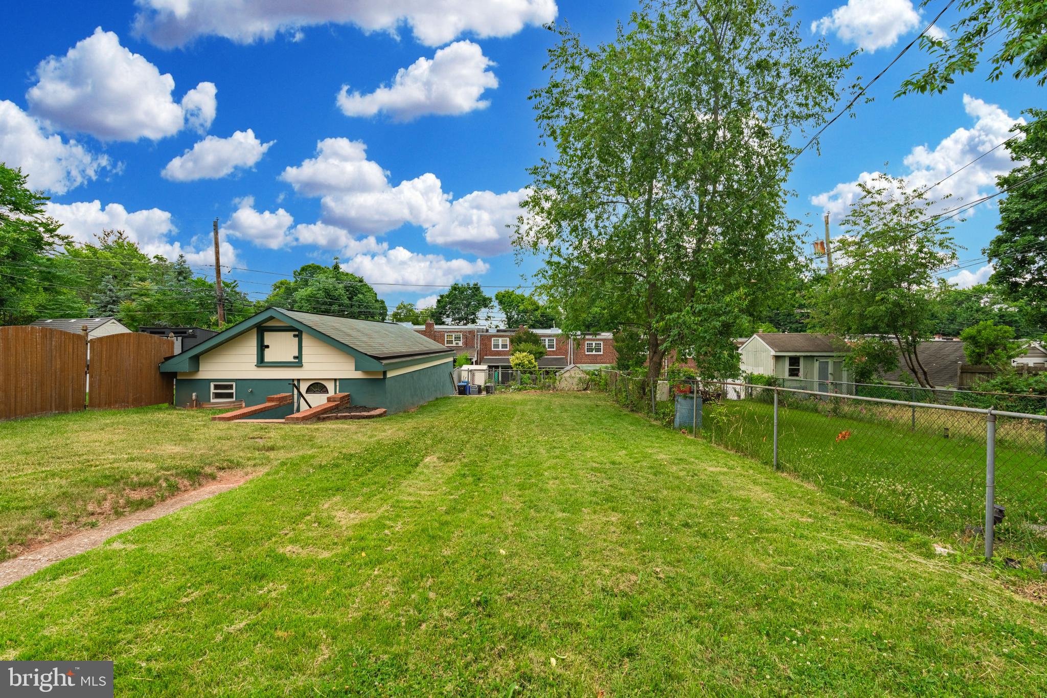 NORRISTOWN - Residential