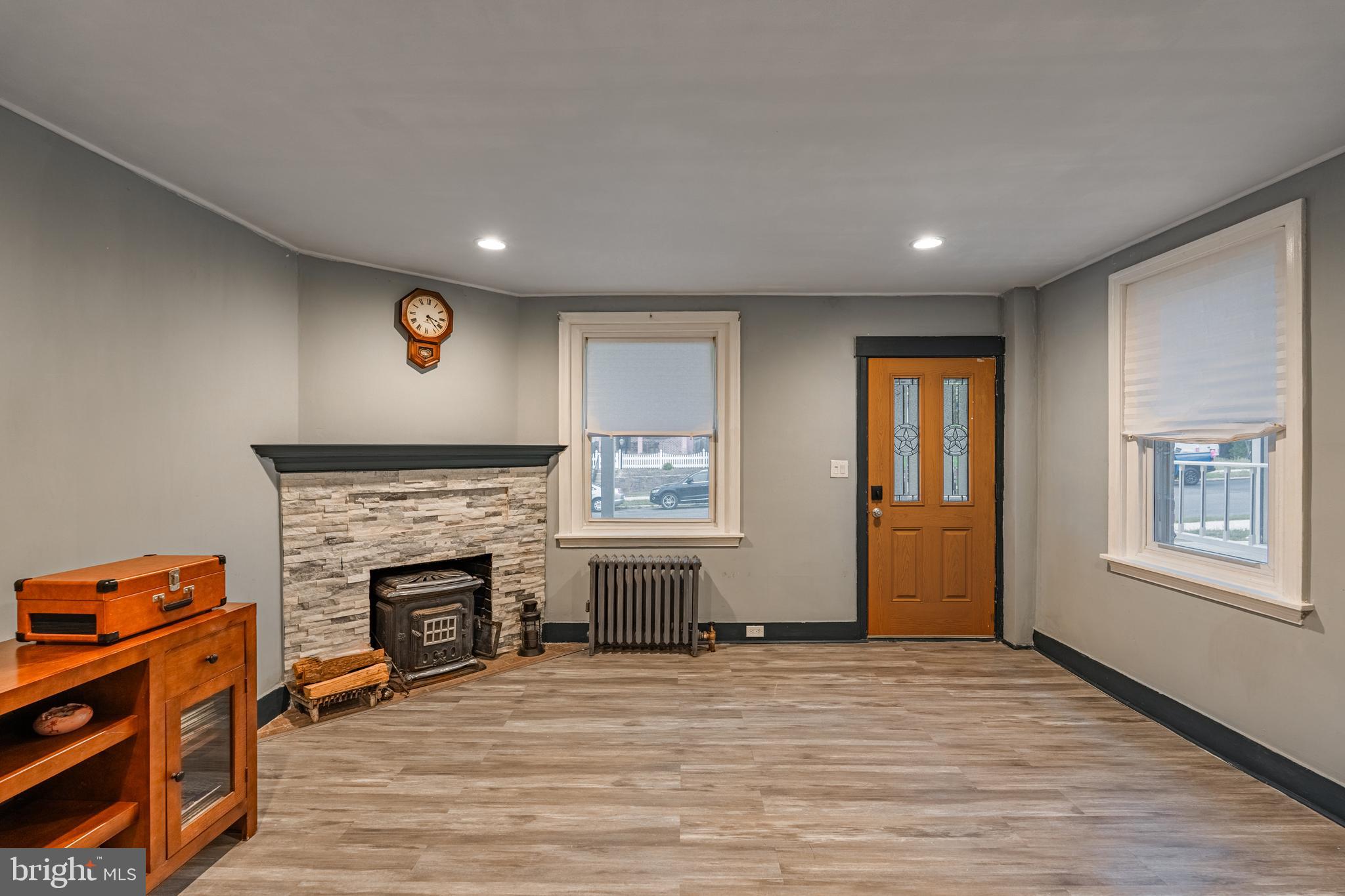NORRISTOWN - Residential