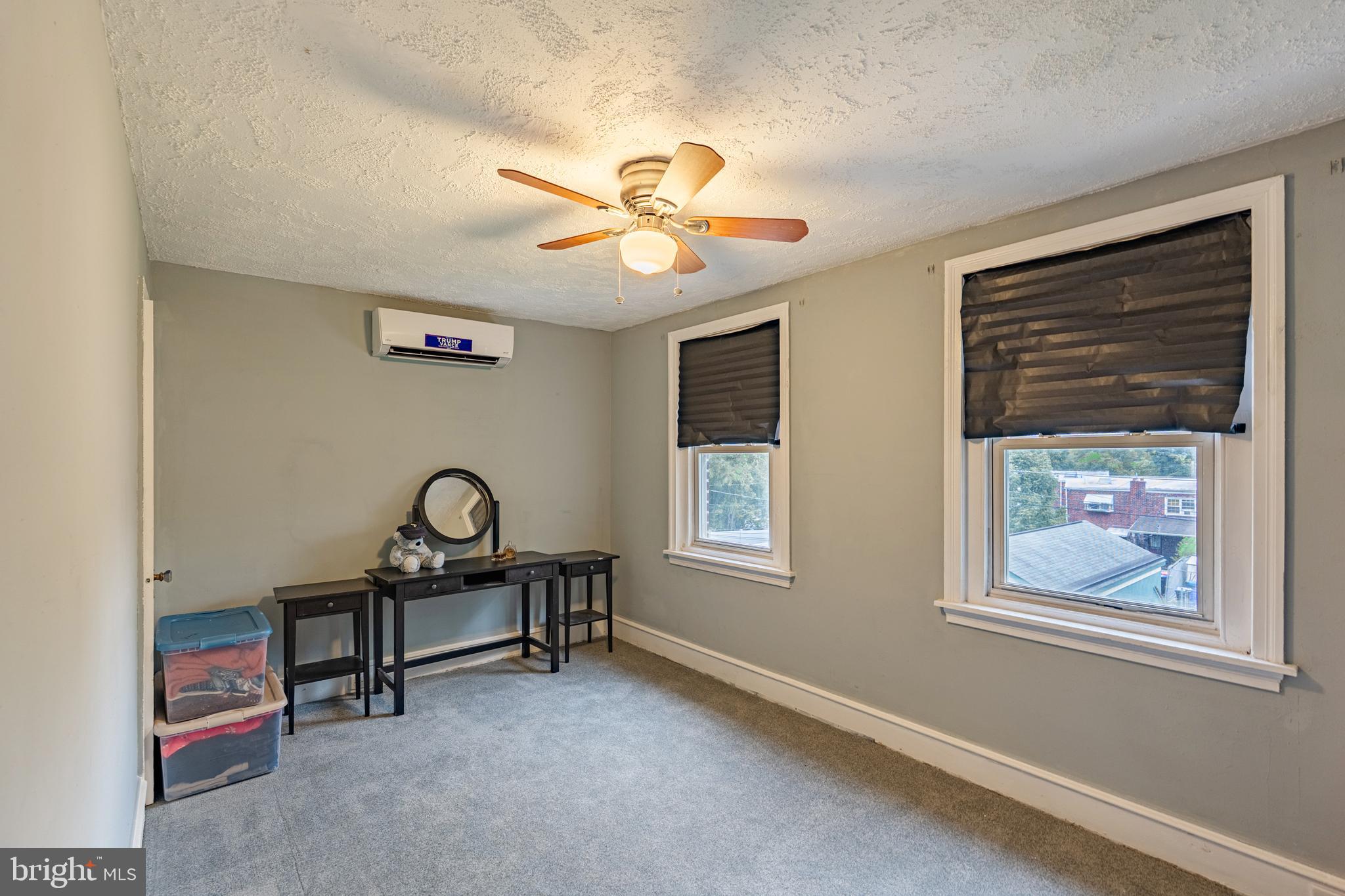 NORRISTOWN - Residential