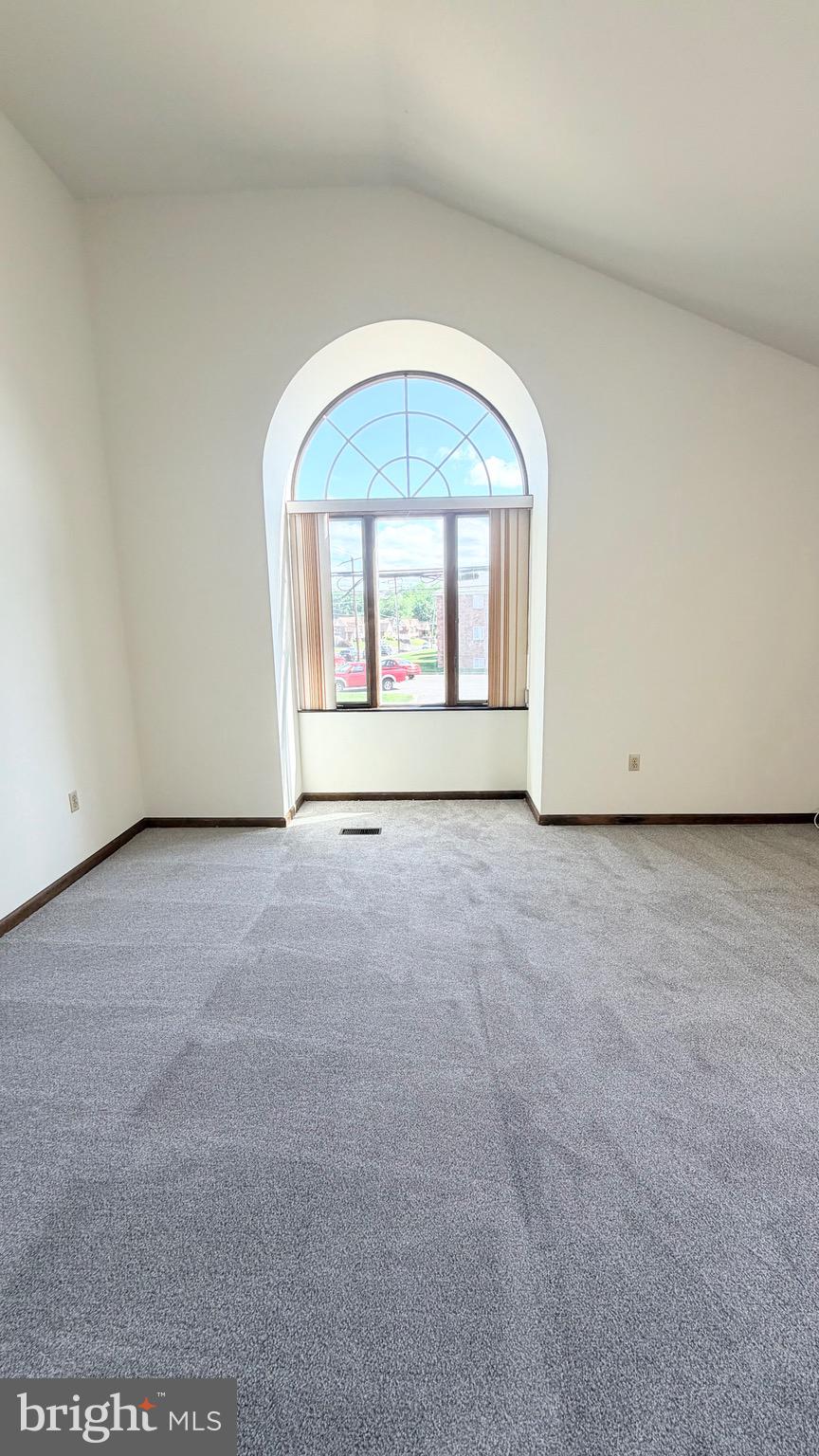 FOX CHASE - Residential