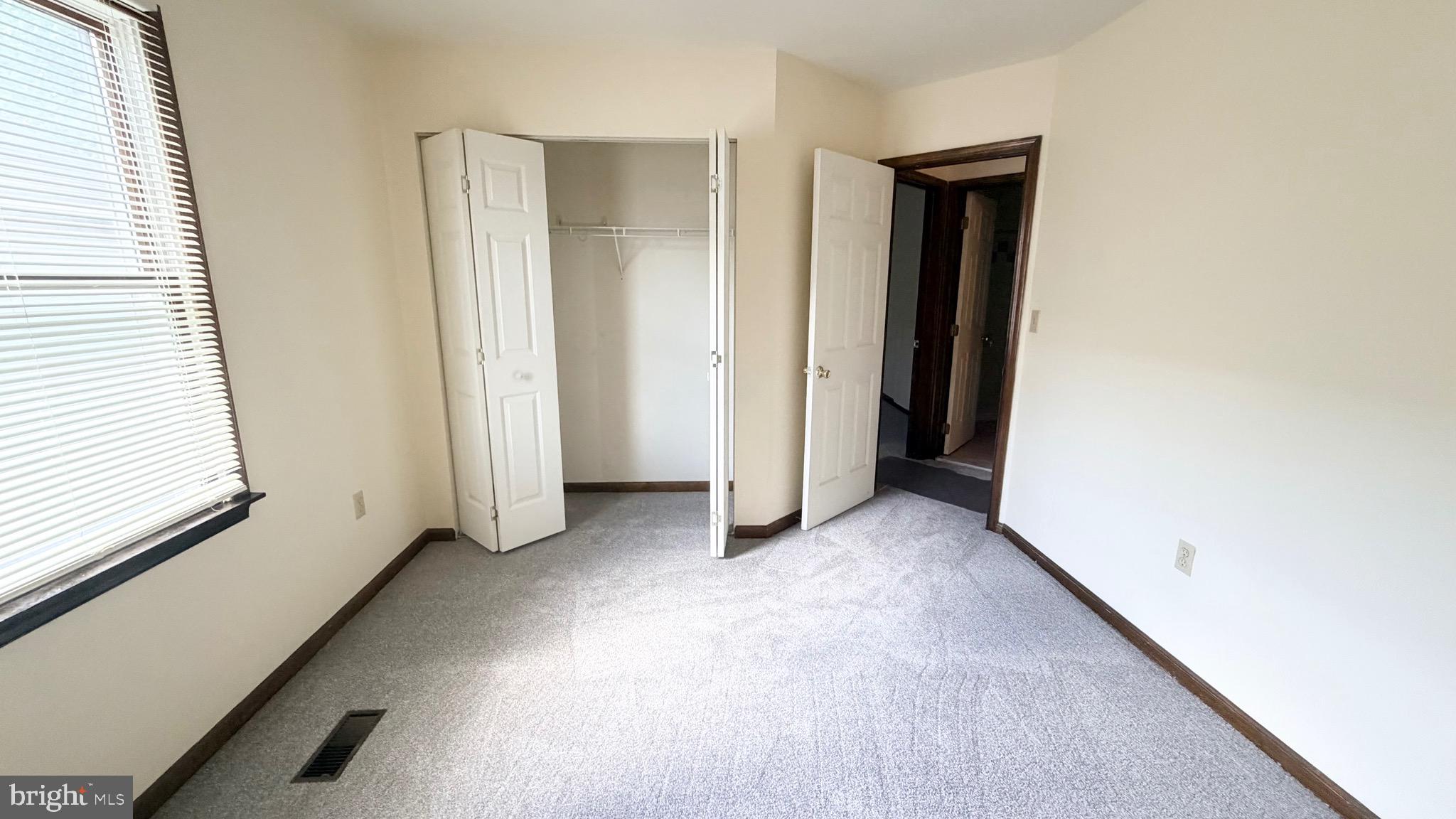 FOX CHASE - Residential