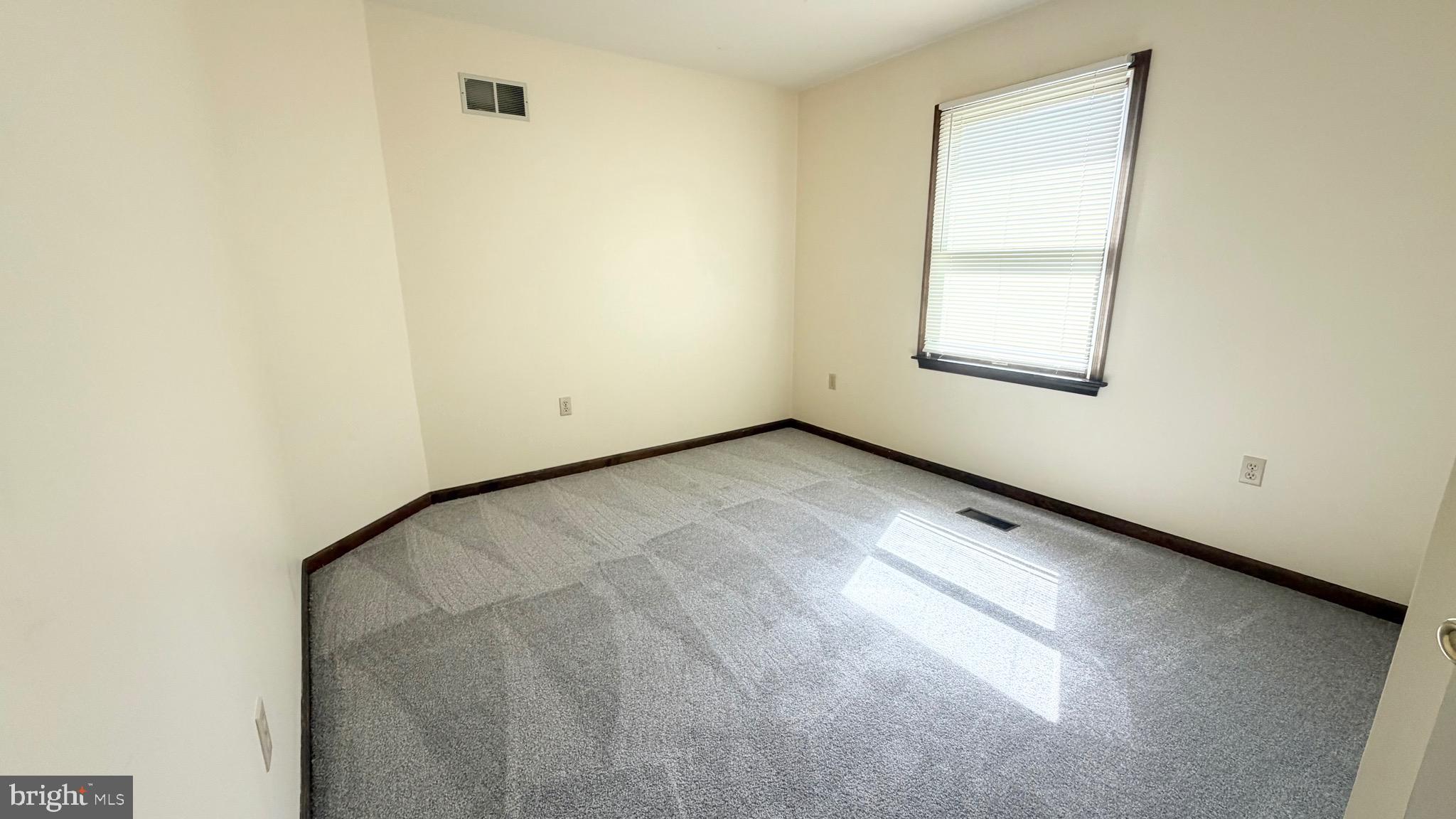 FOX CHASE - Residential