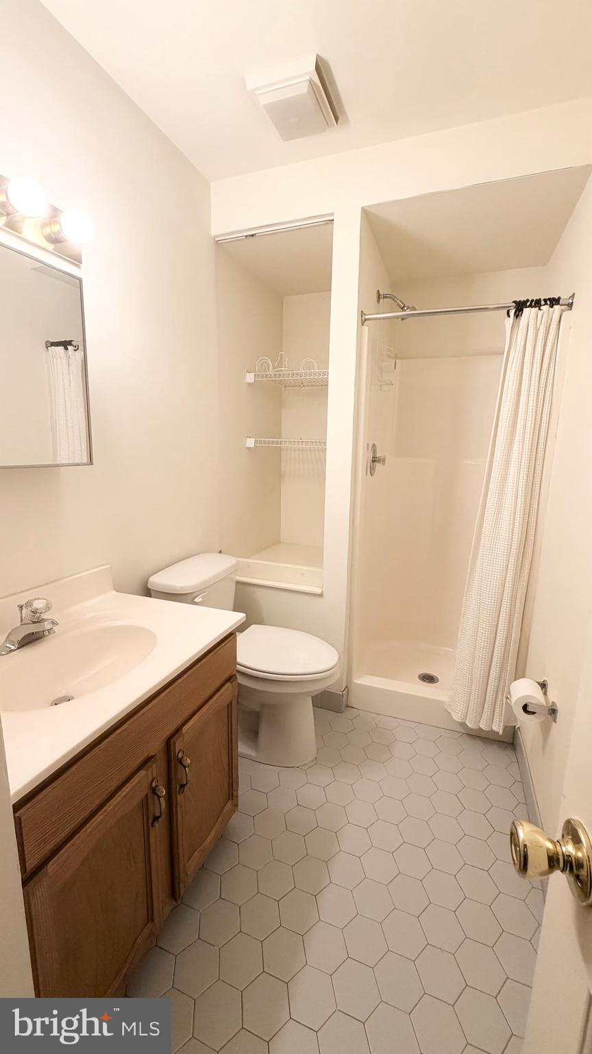 FOX CHASE - Residential