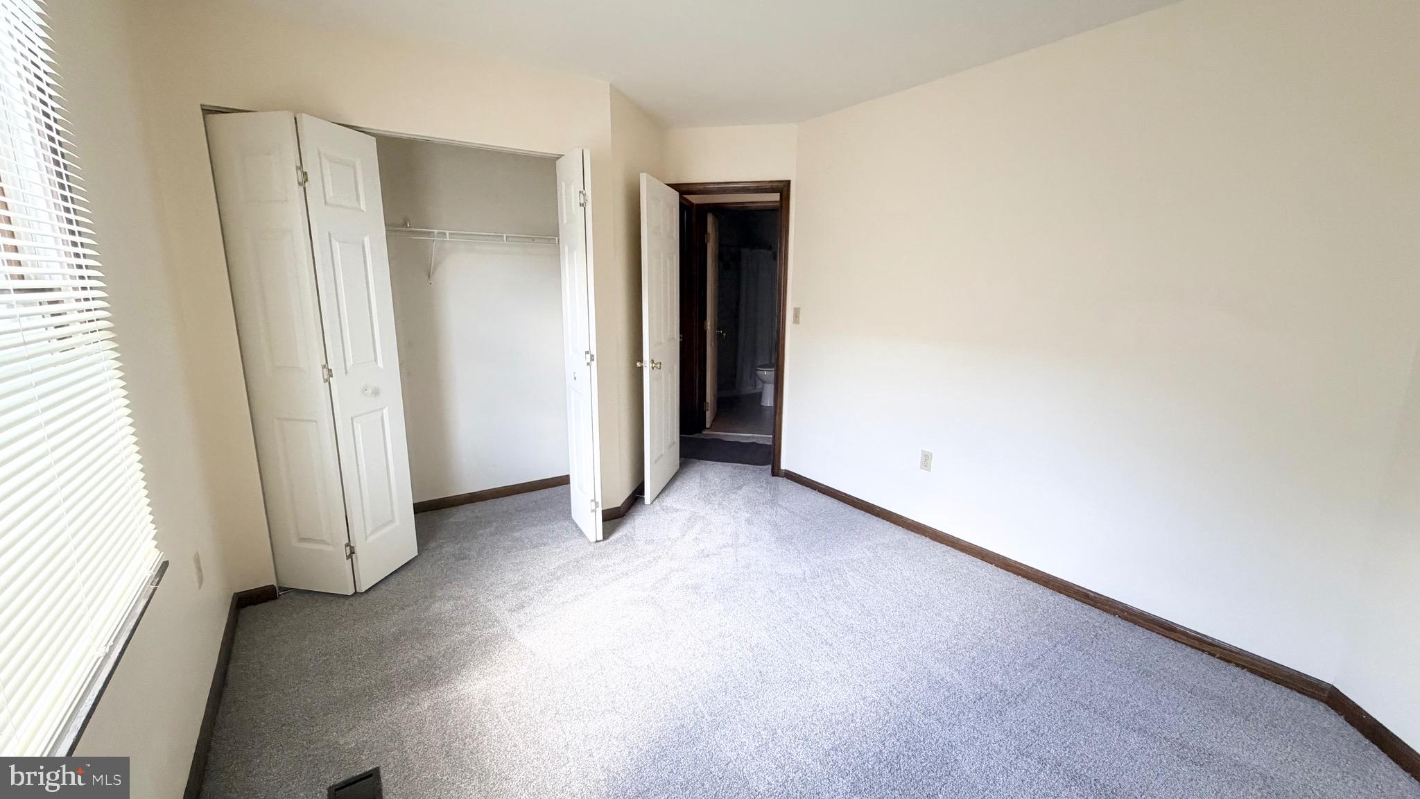 FOX CHASE - Residential