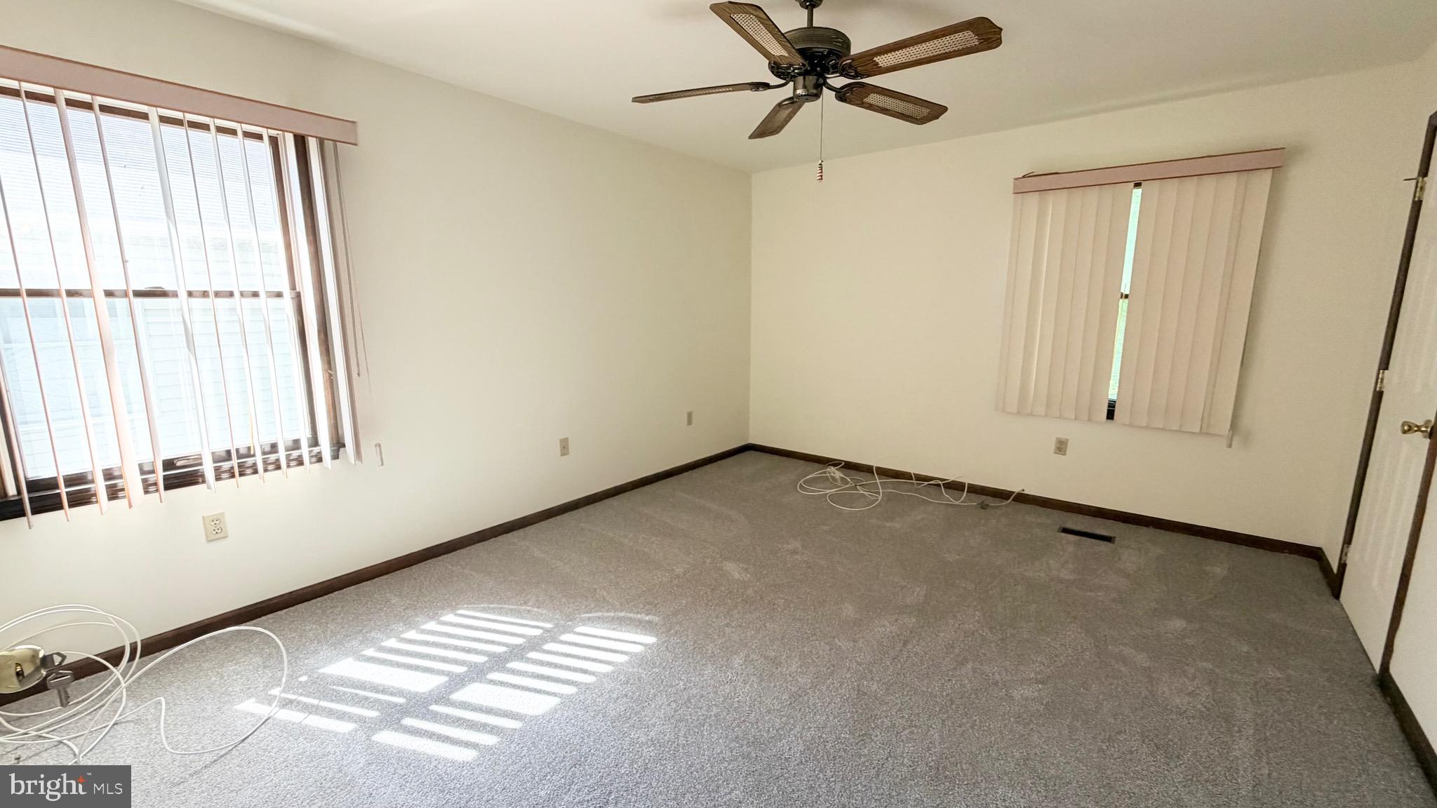 FOX CHASE - Residential